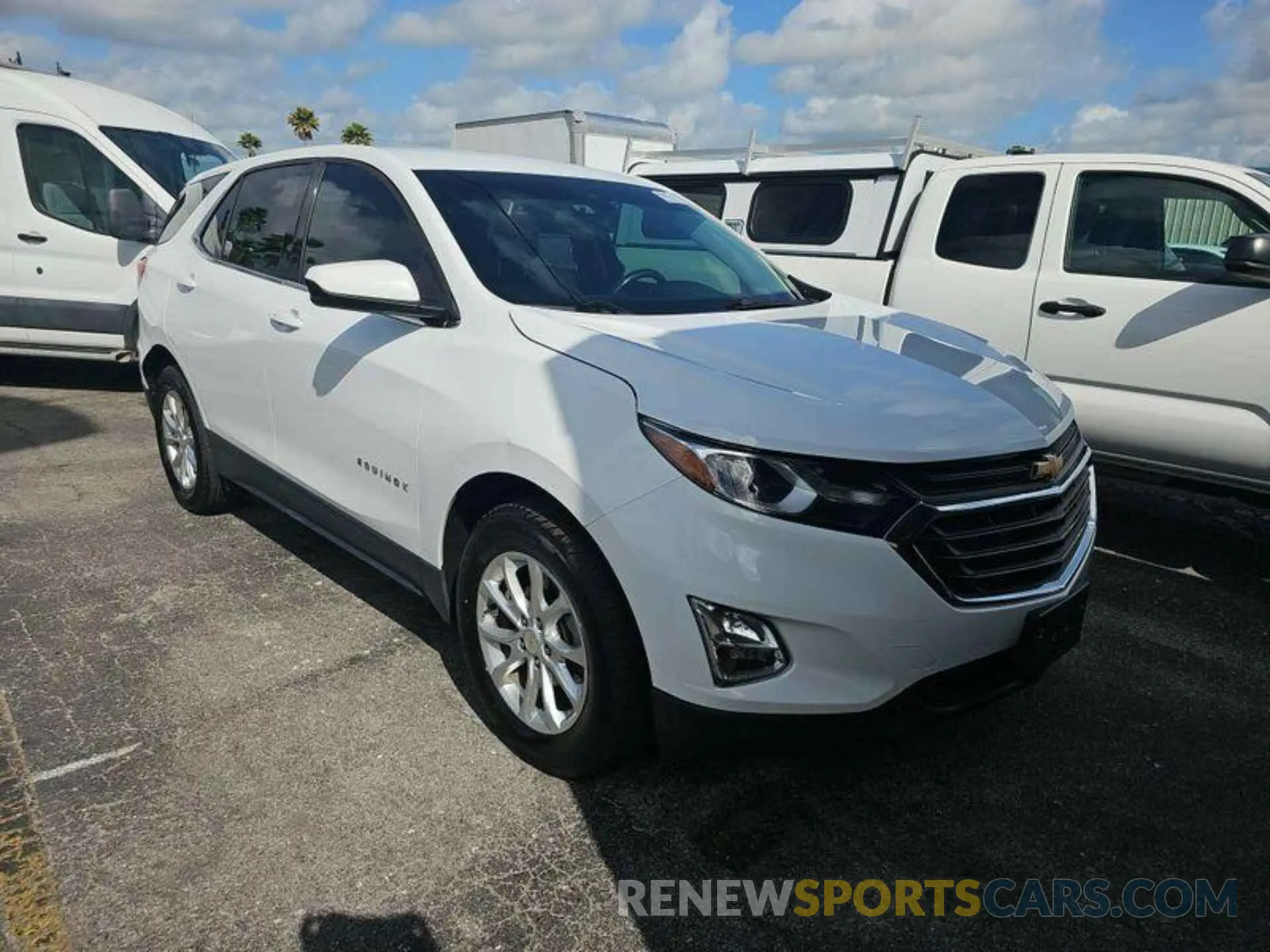 18 Photograph of a damaged car 2GNAXJEV6L6240022 CHEVROLET EQUINOX 2020