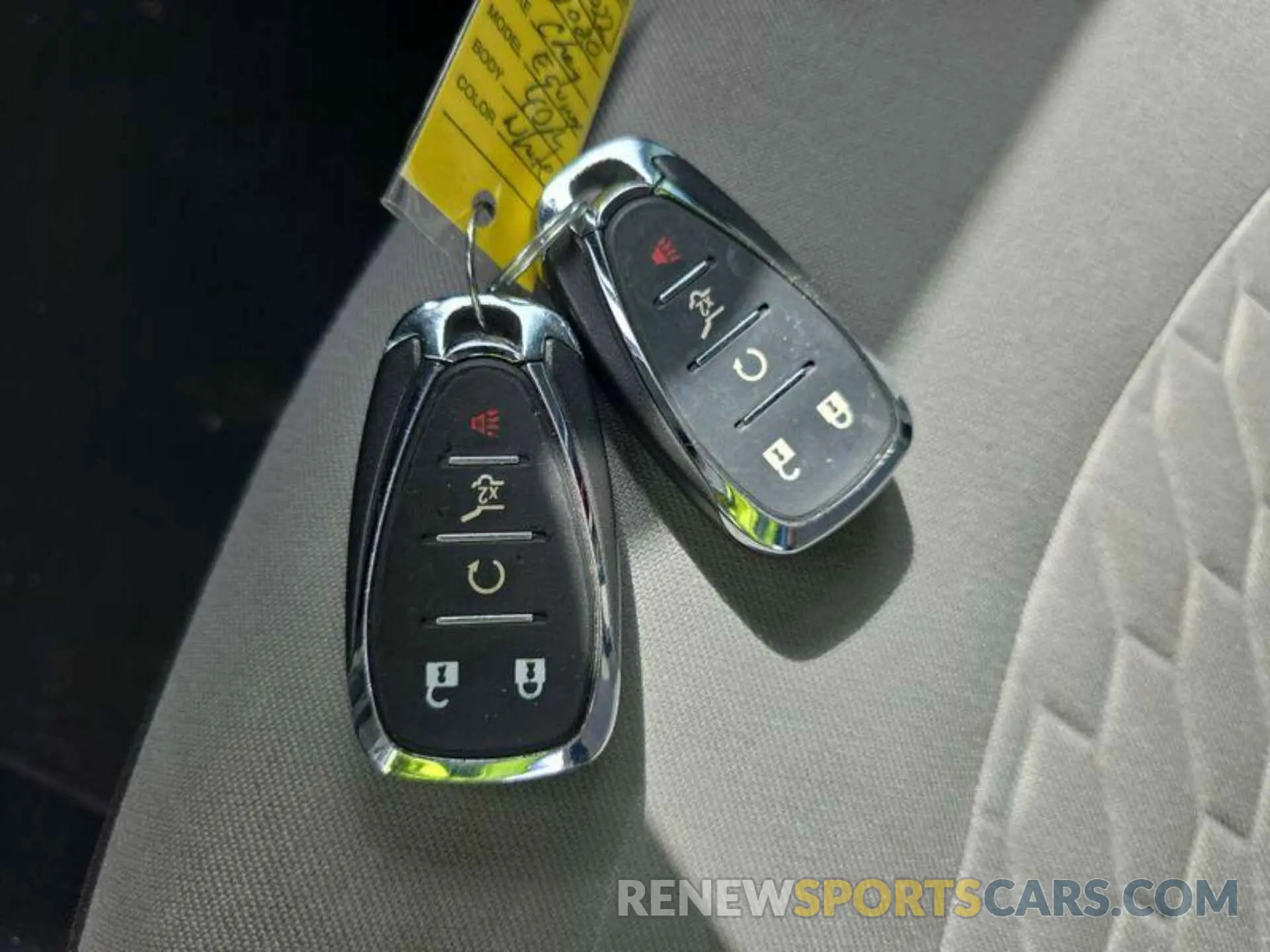 3 Photograph of a damaged car 2GNAXJEV6L6240022 CHEVROLET EQUINOX 2020