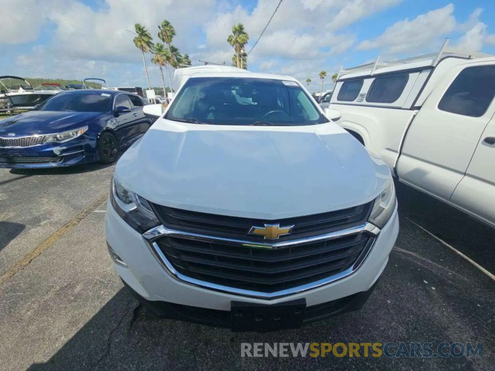 6 Photograph of a damaged car 2GNAXJEV6L6240022 CHEVROLET EQUINOX 2020