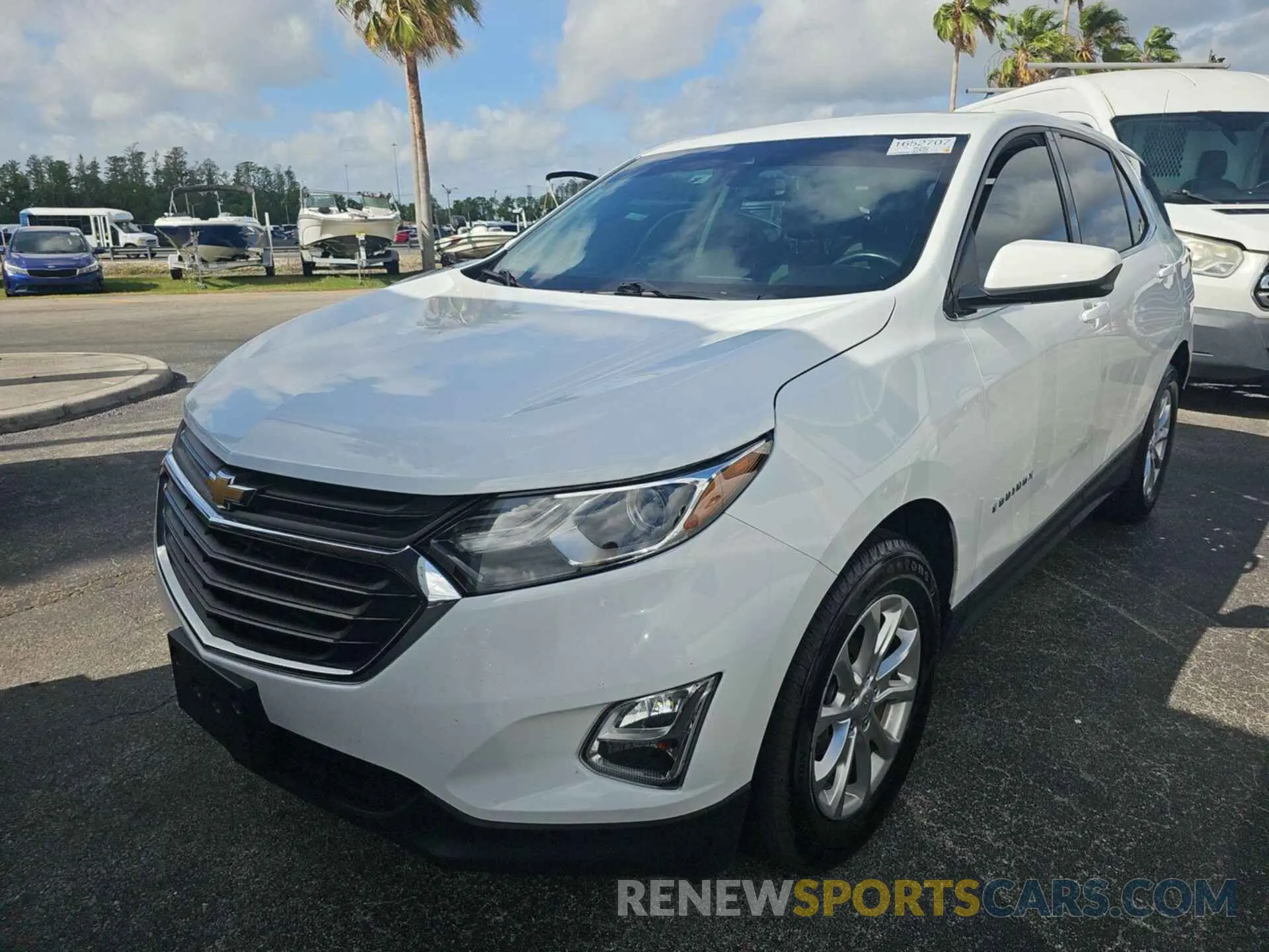 8 Photograph of a damaged car 2GNAXJEV6L6240022 CHEVROLET EQUINOX 2020
