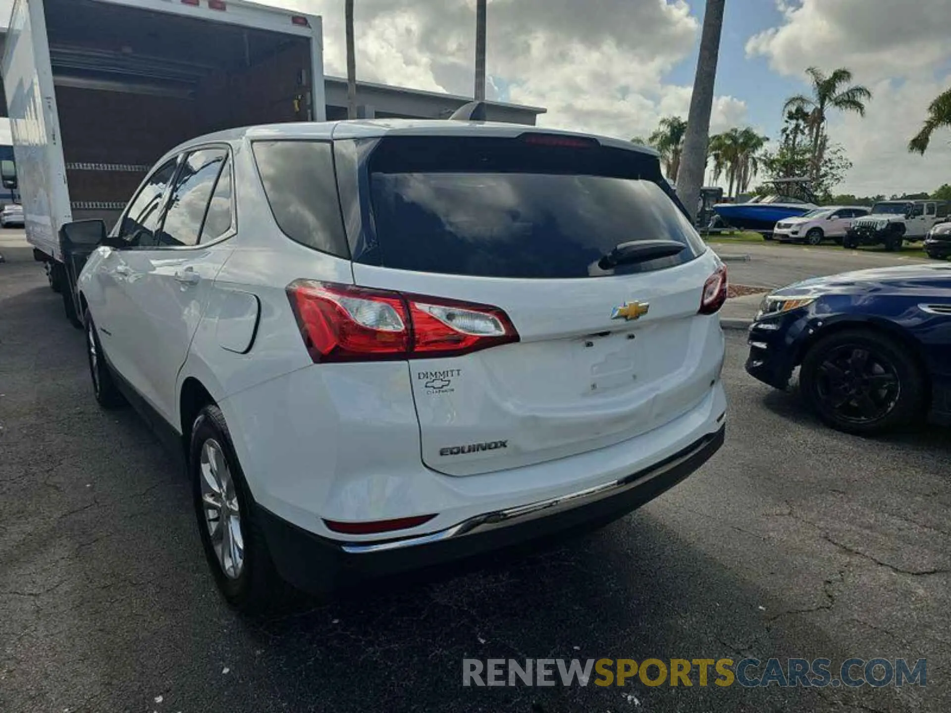 9 Photograph of a damaged car 2GNAXJEV6L6240022 CHEVROLET EQUINOX 2020