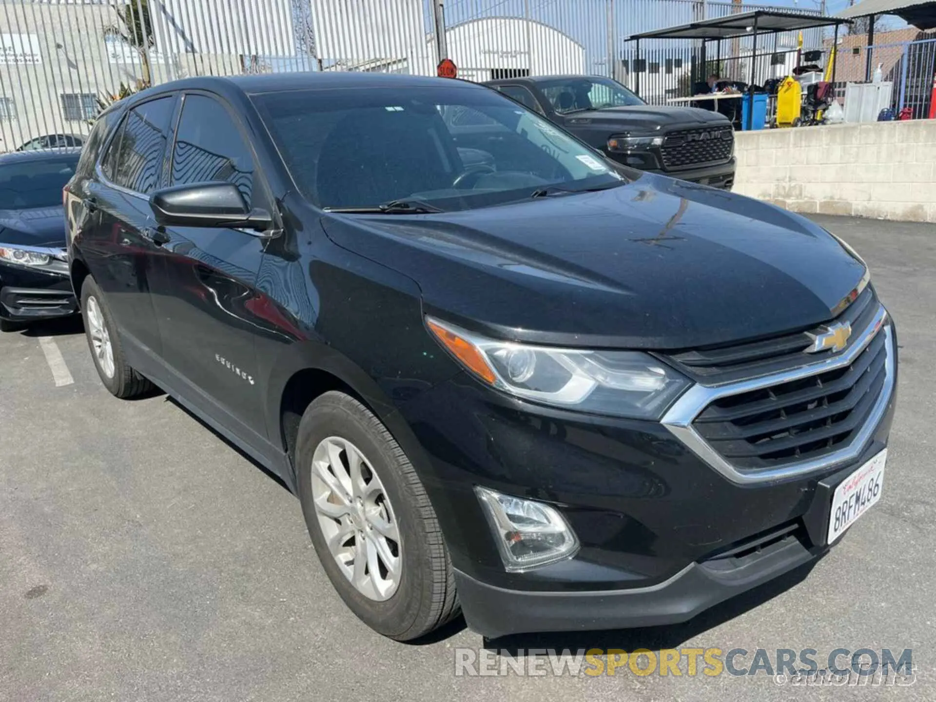 10 Photograph of a damaged car 2GNAXJEV6L6243700 CHEVROLET EQUINOX 2020