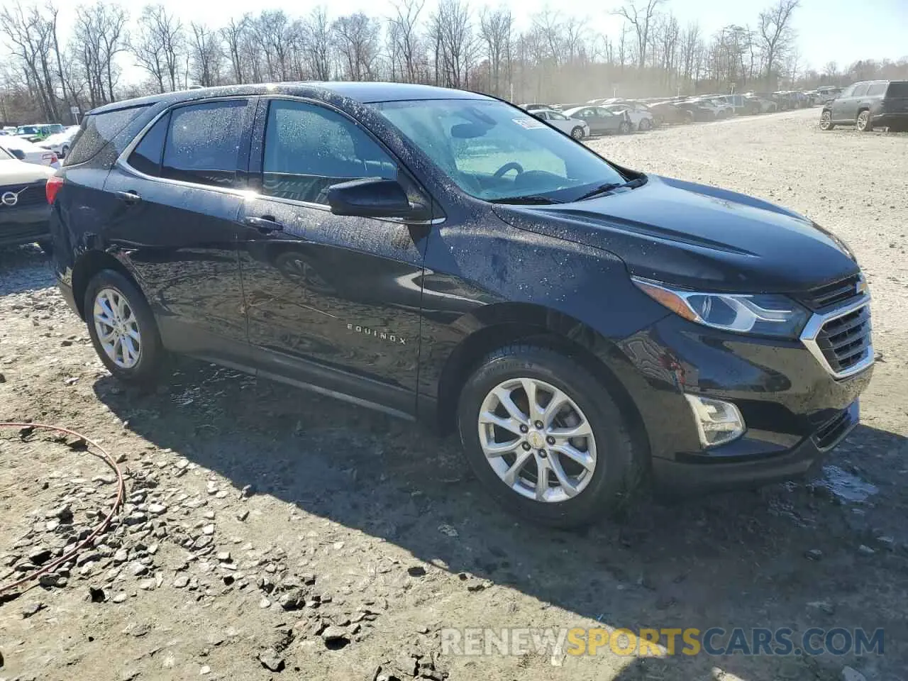 4 Photograph of a damaged car 2GNAXJEV7L6109858 CHEVROLET EQUINOX 2020