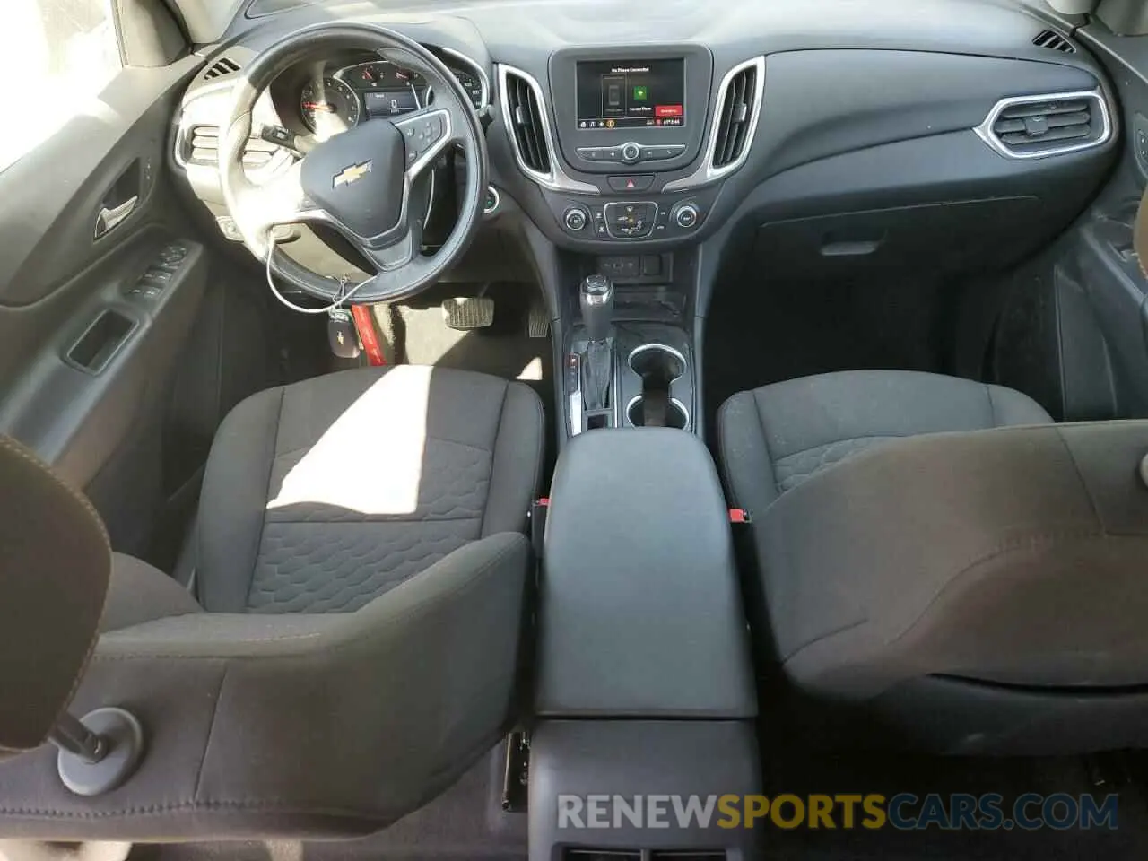 8 Photograph of a damaged car 2GNAXJEV7L6109858 CHEVROLET EQUINOX 2020