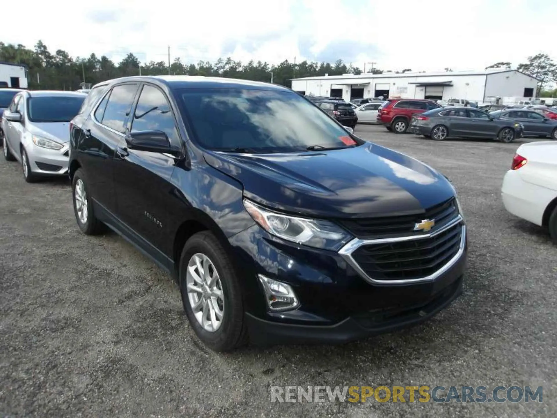 7 Photograph of a damaged car 2GNAXJEV7L6156887 CHEVROLET EQUINOX 2020