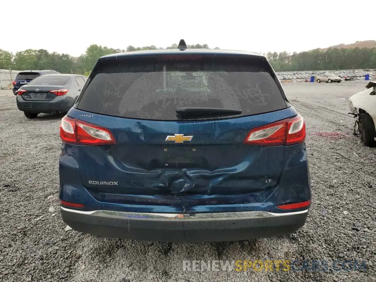 6 Photograph of a damaged car 2GNAXJEV7L6161992 CHEVROLET EQUINOX 2020