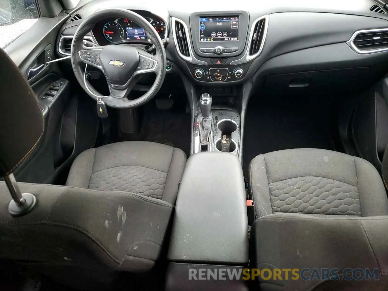 8 Photograph of a damaged car 2GNAXJEV7L6161992 CHEVROLET EQUINOX 2020