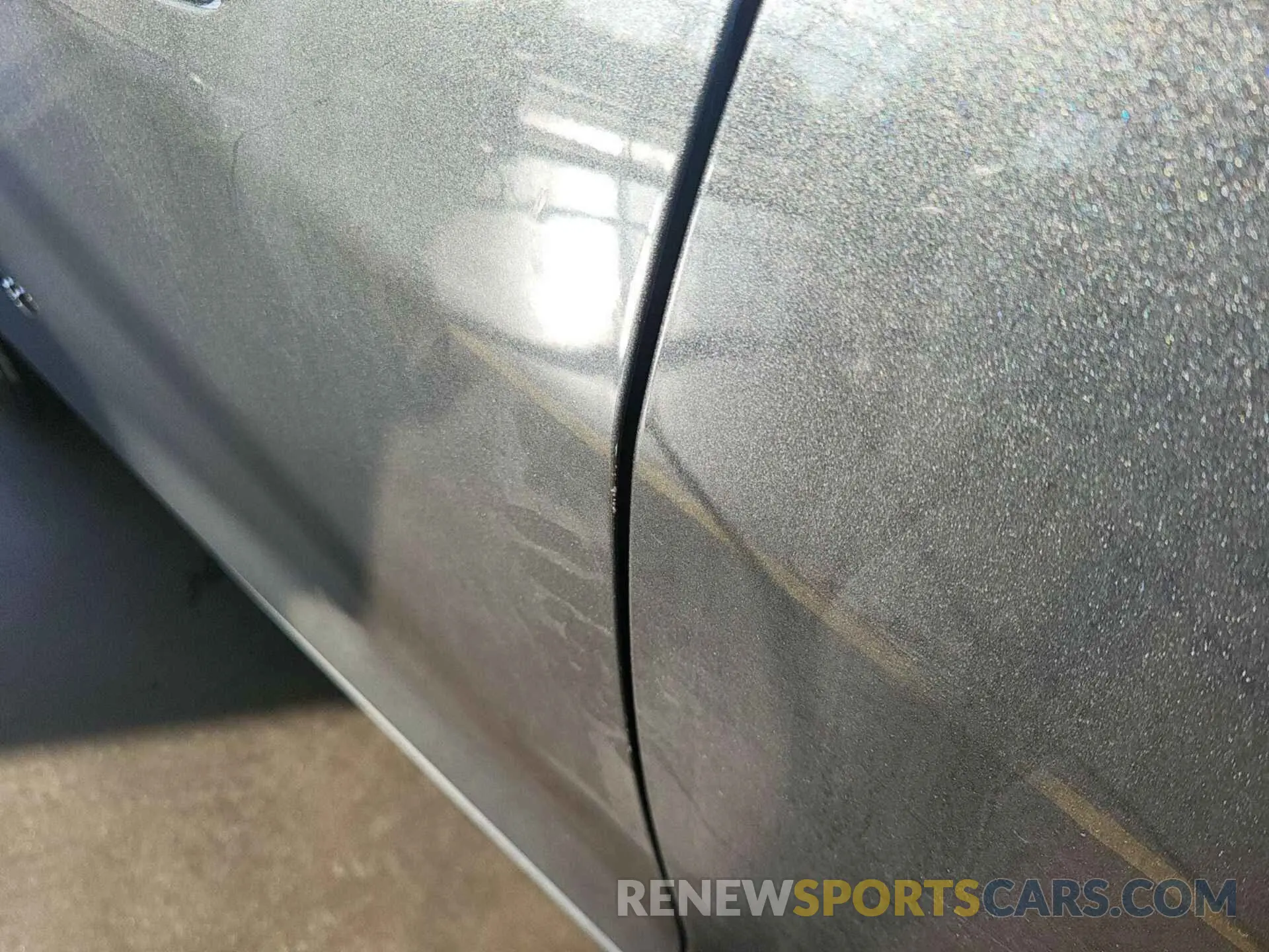 18 Photograph of a damaged car 2GNAXJEV7L6231331 CHEVROLET EQUINOX 2020