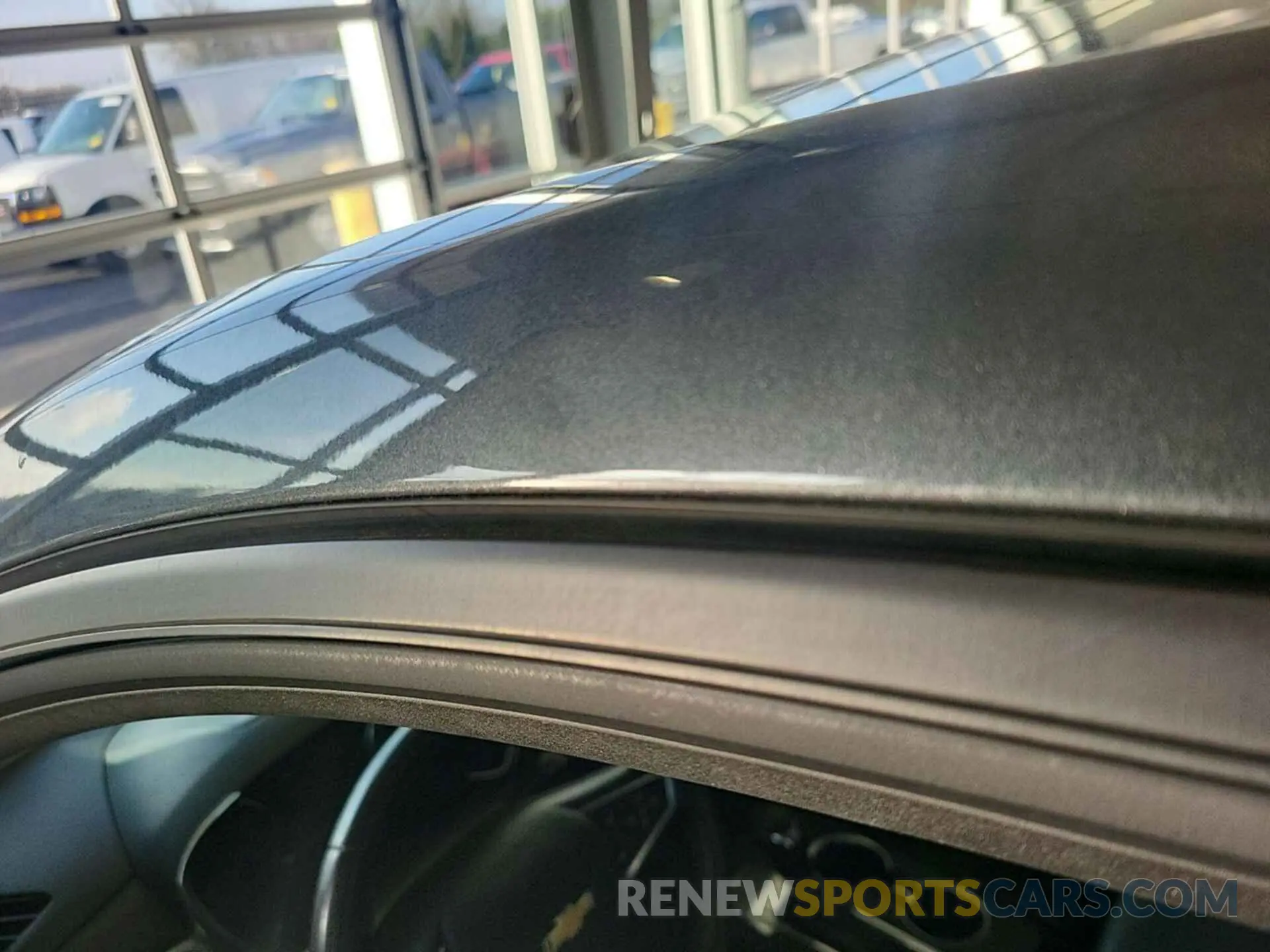 28 Photograph of a damaged car 2GNAXJEV7L6231331 CHEVROLET EQUINOX 2020