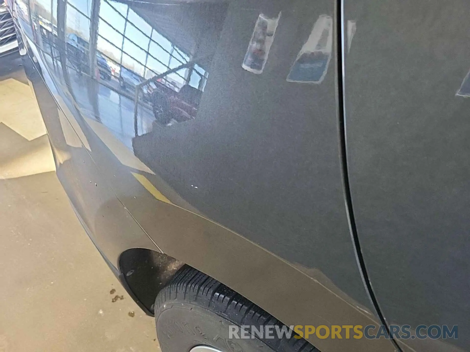 4 Photograph of a damaged car 2GNAXJEV7L6231331 CHEVROLET EQUINOX 2020