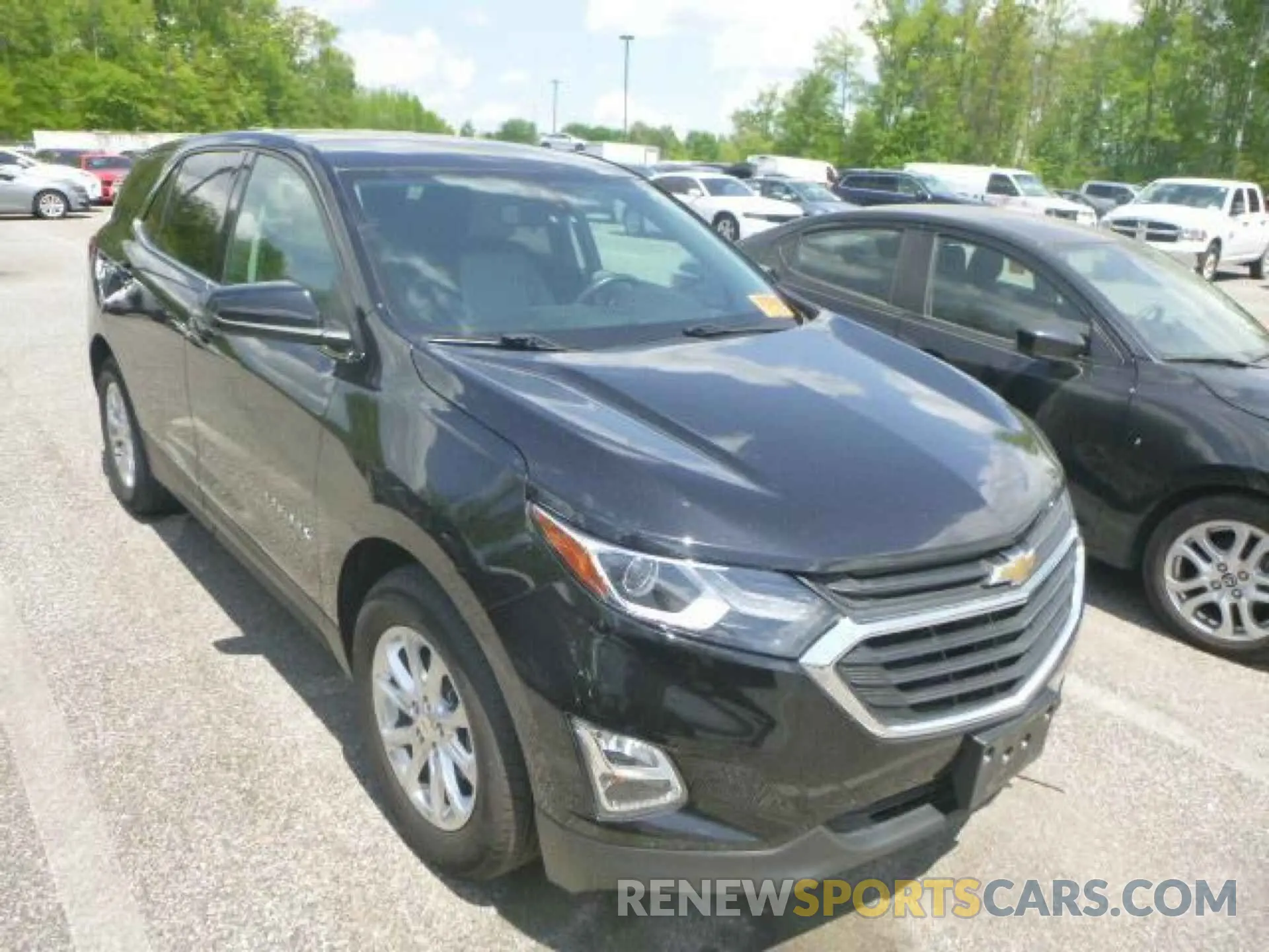 2 Photograph of a damaged car 2GNAXJEV7L6231748 CHEVROLET EQUINOX 2020