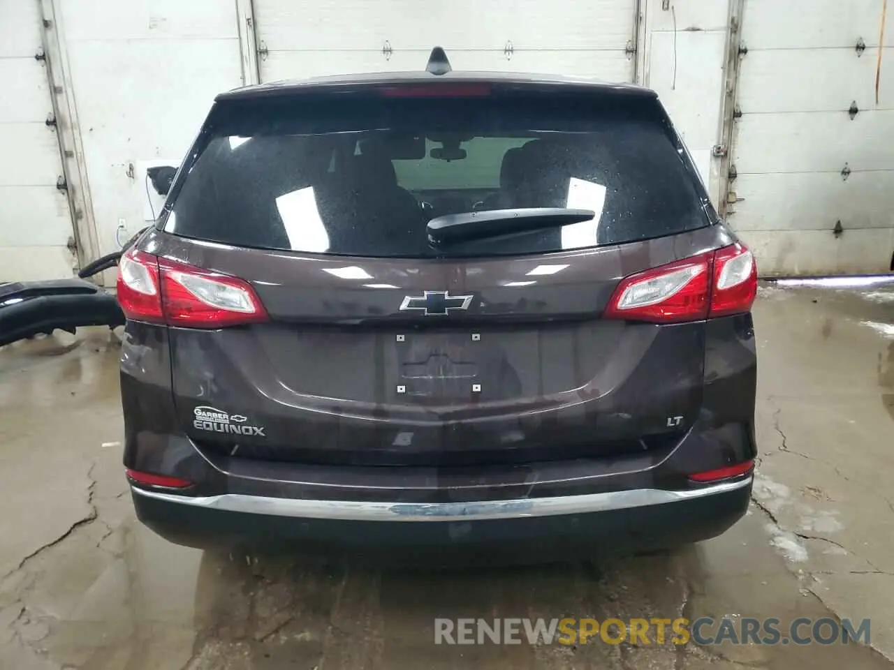 6 Photograph of a damaged car 2GNAXJEV7L6235671 CHEVROLET EQUINOX 2020