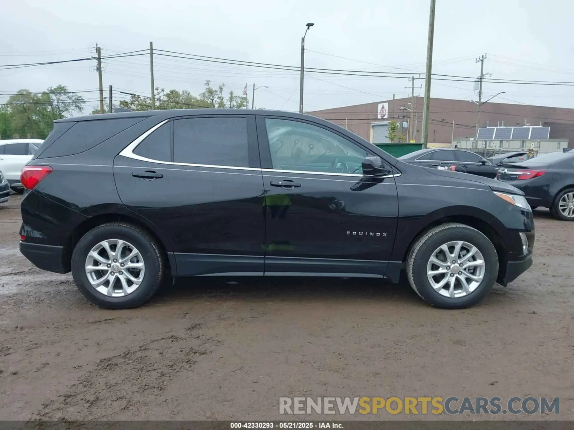 13 Photograph of a damaged car 2GNAXJEV8L6108900 CHEVROLET EQUINOX 2020