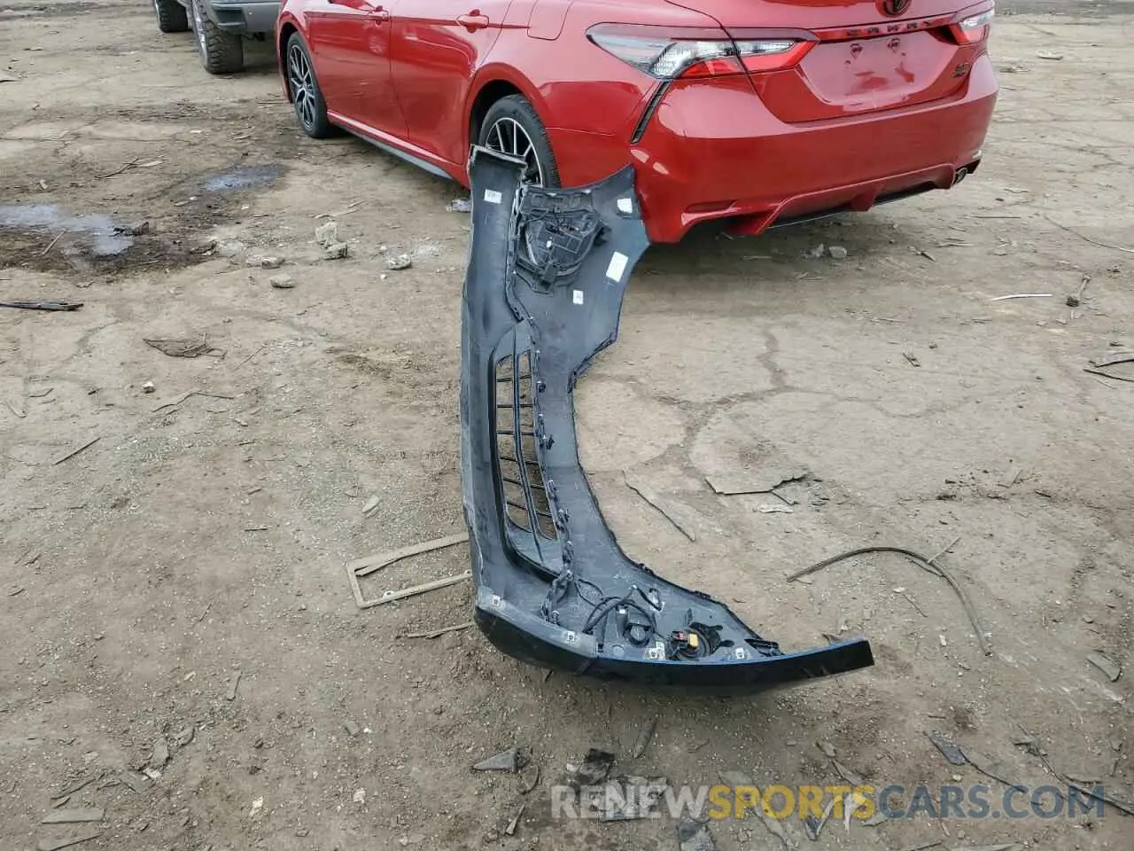 13 Photograph of a damaged car 2GNAXJEV8L6125731 CHEVROLET EQUINOX 2020