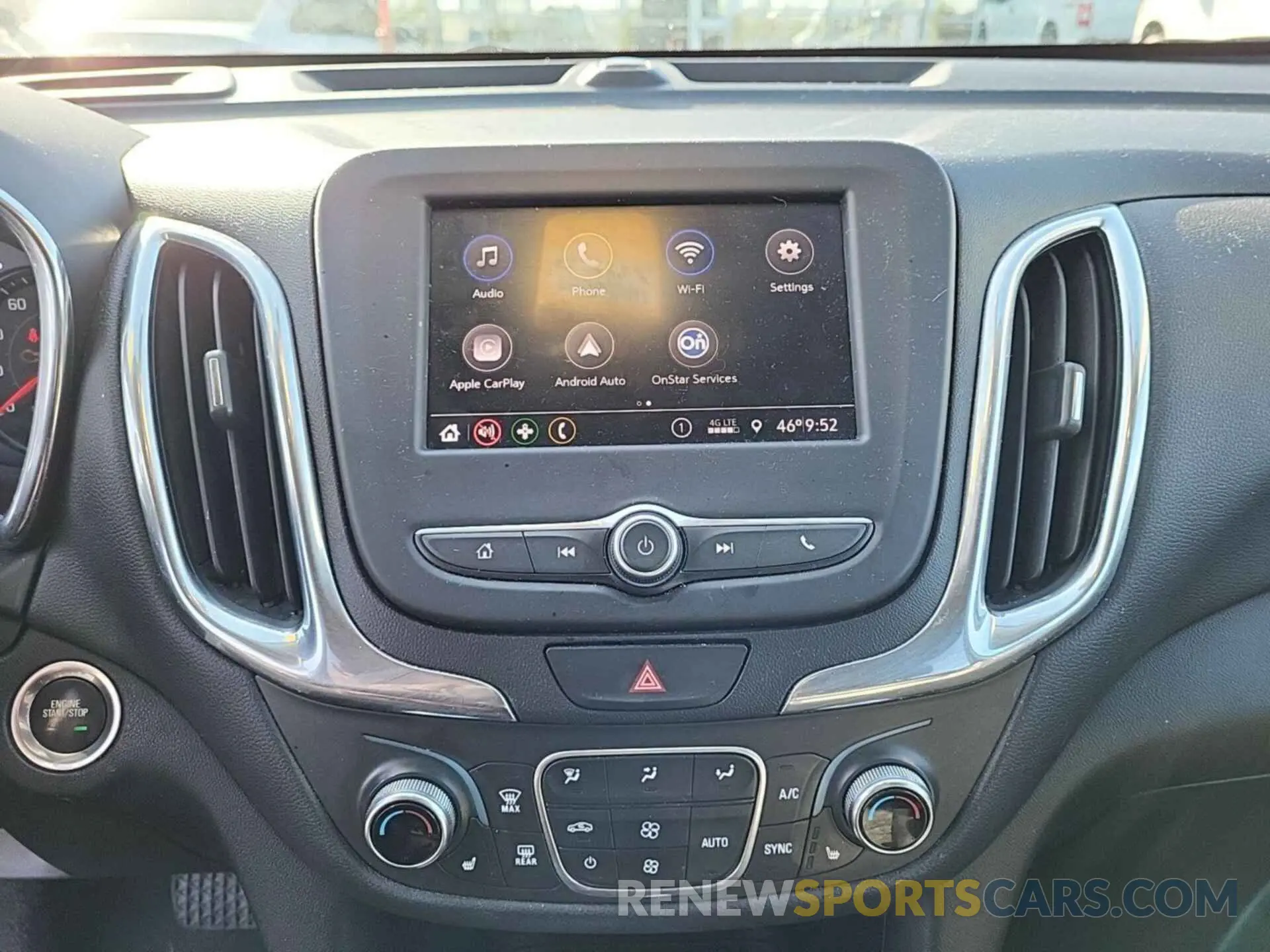 16 Photograph of a damaged car 2GNAXJEV8L6150810 CHEVROLET EQUINOX 2020