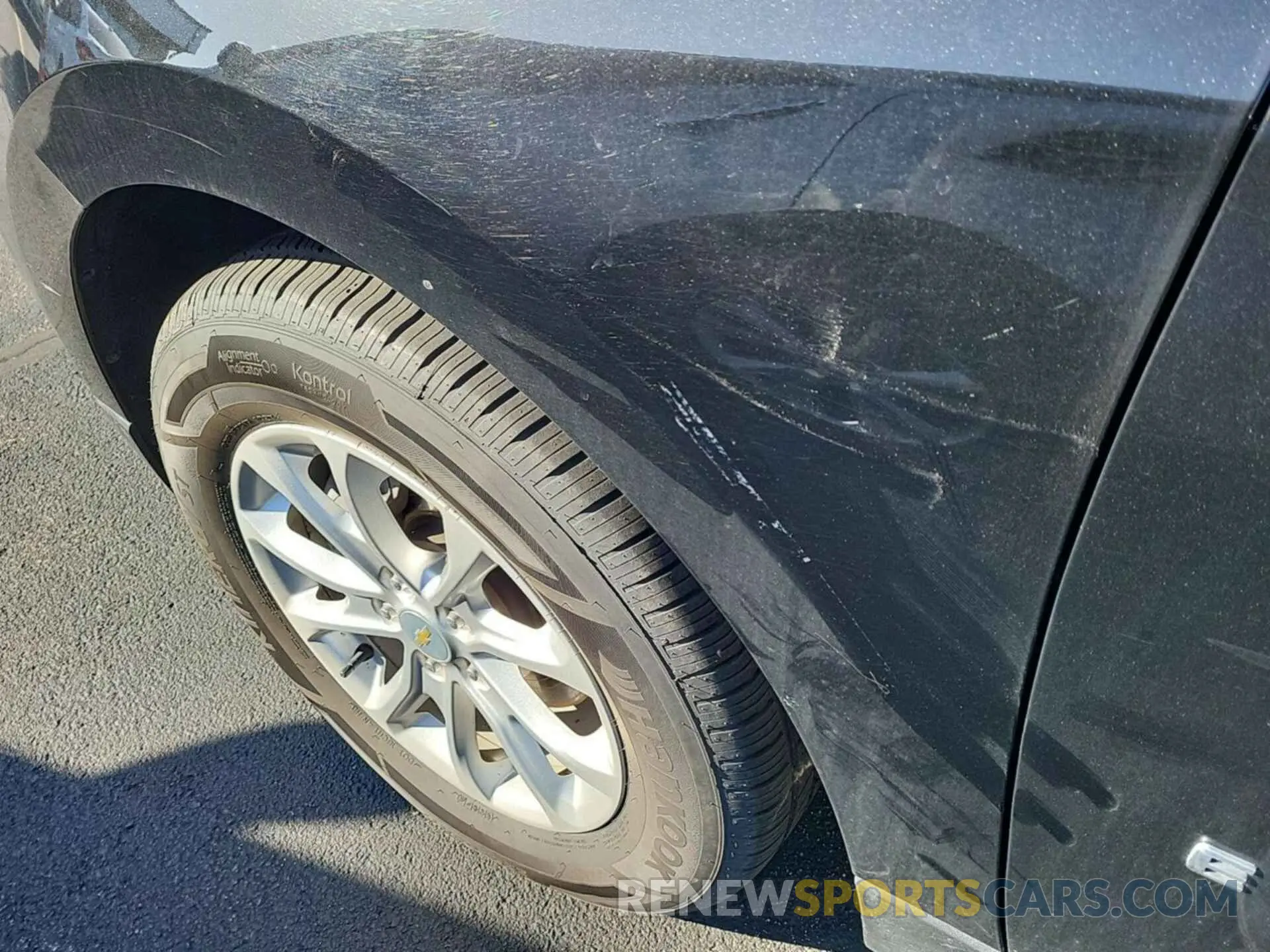 4 Photograph of a damaged car 2GNAXJEV8L6150810 CHEVROLET EQUINOX 2020