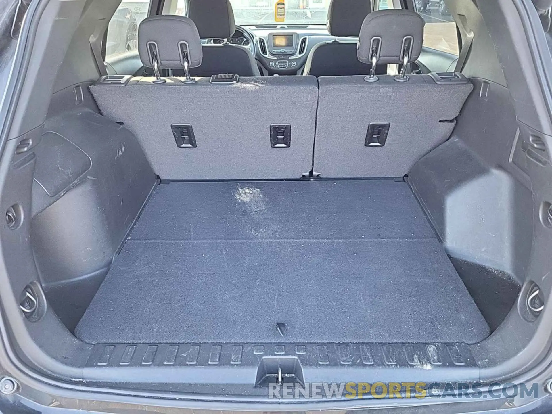 9 Photograph of a damaged car 2GNAXJEV8L6150810 CHEVROLET EQUINOX 2020