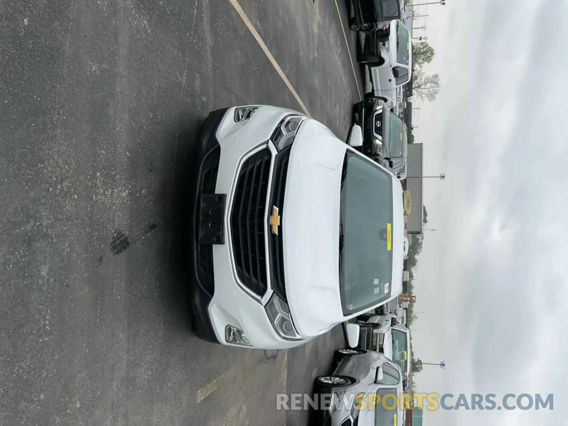 13 Photograph of a damaged car 2GNAXJEV8L6154579 CHEVROLET EQUINOX 2020