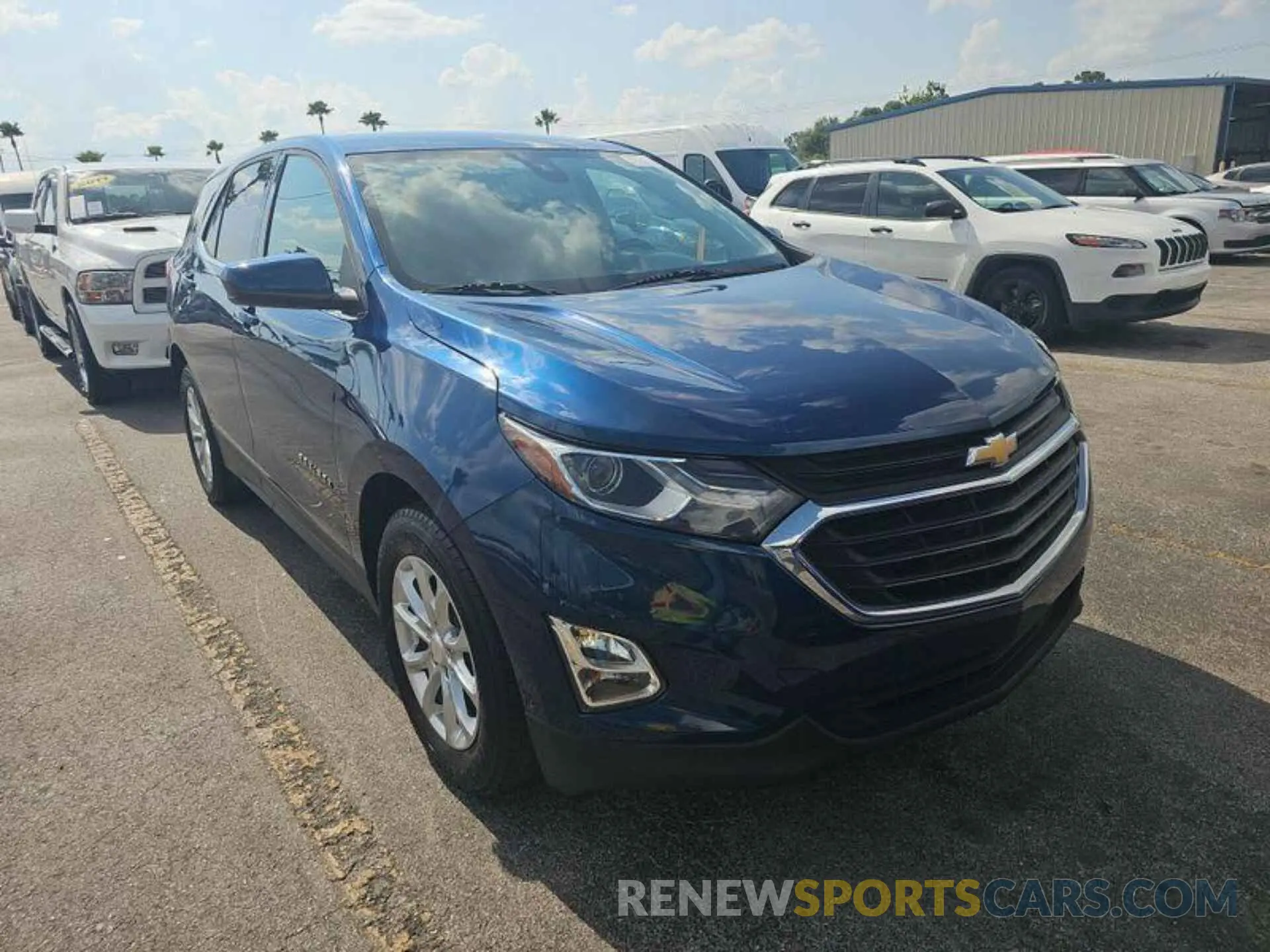 3 Photograph of a damaged car 2GNAXJEV8L6157403 CHEVROLET EQUINOX 2020