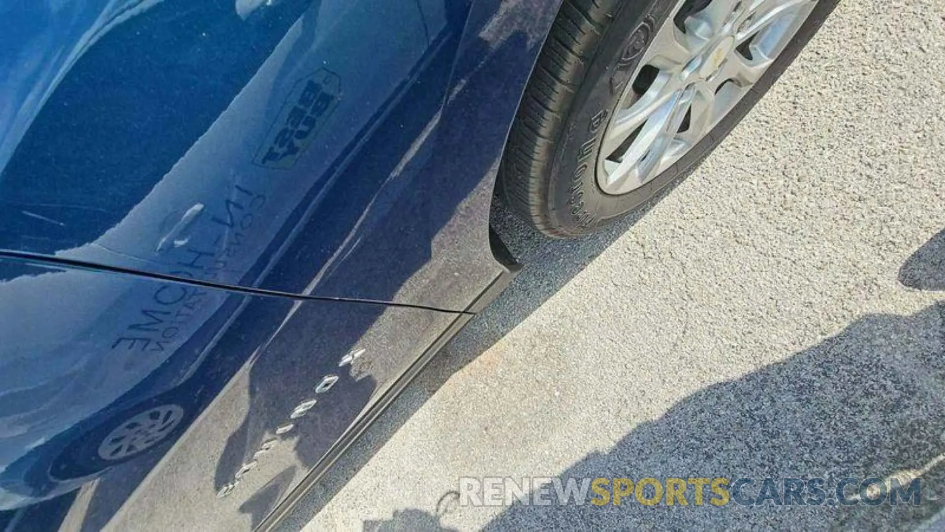 5 Photograph of a damaged car 2GNAXJEV8L6157403 CHEVROLET EQUINOX 2020