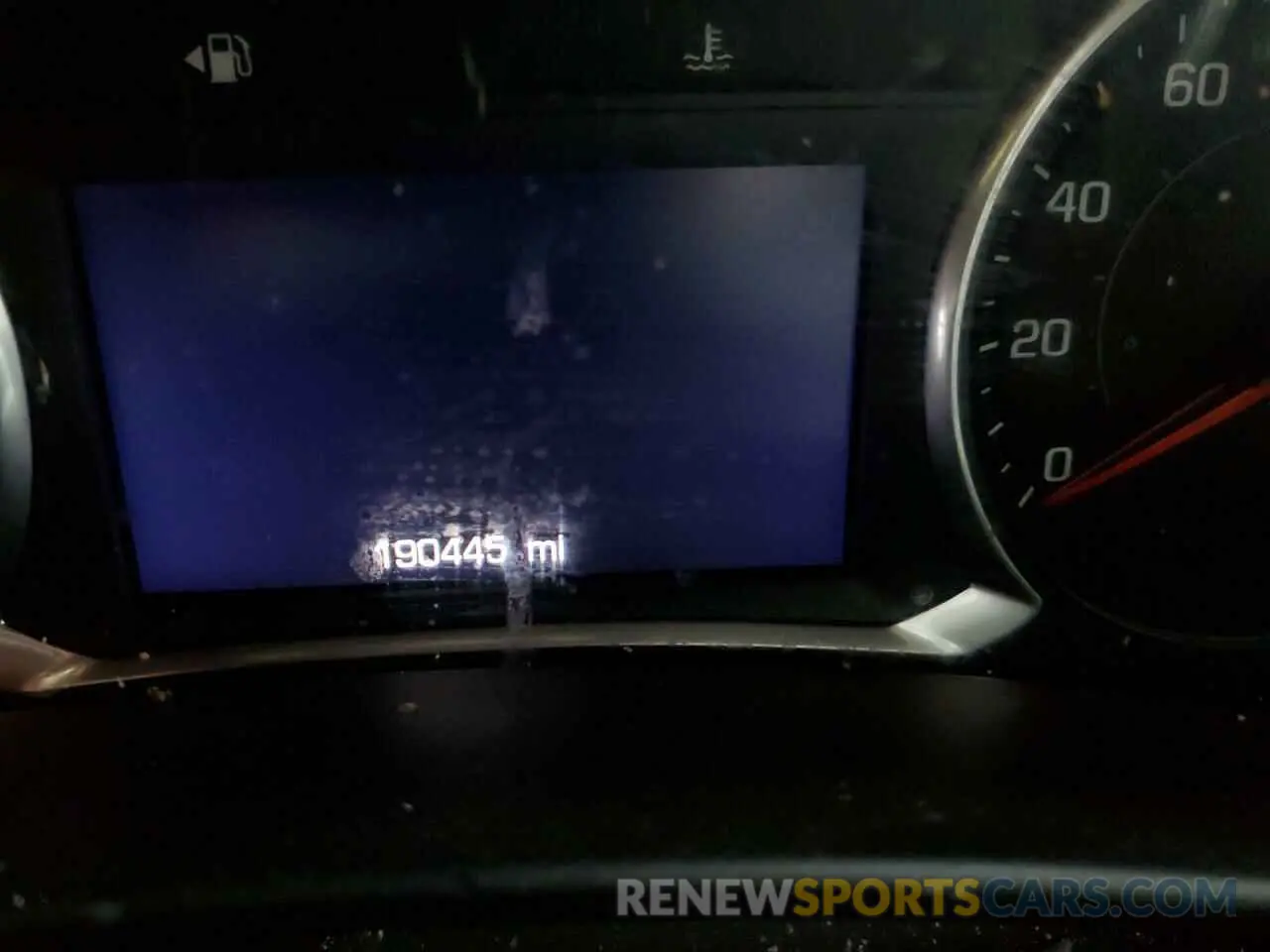 9 Photograph of a damaged car 2GNAXJEV8L6183936 CHEVROLET EQUINOX 2020