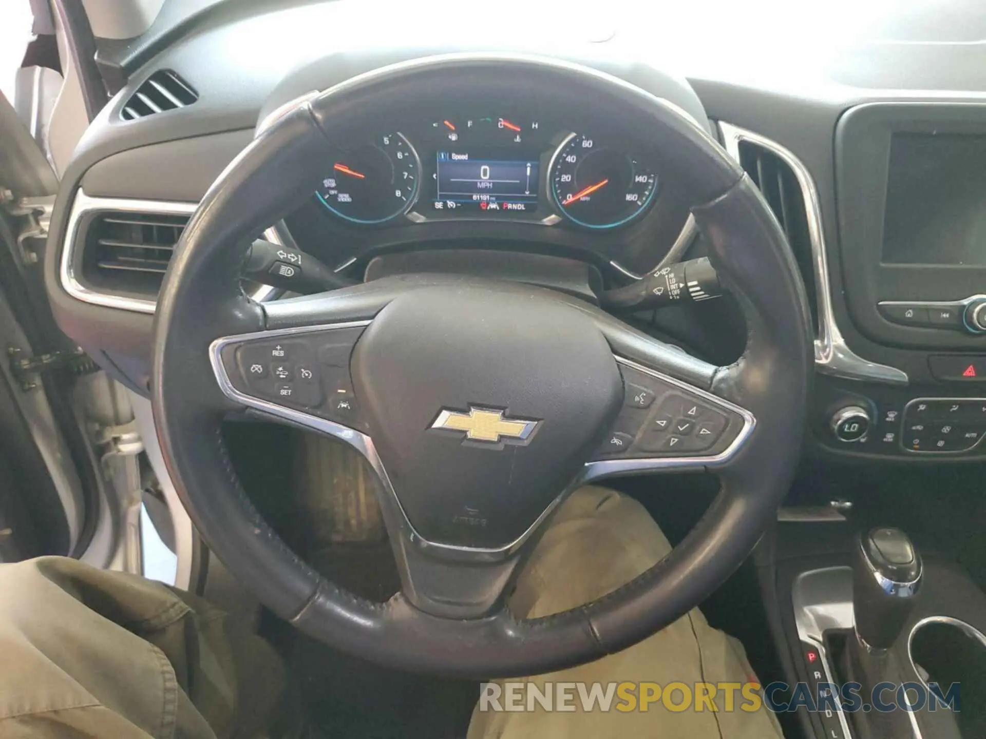 5 Photograph of a damaged car 2GNAXJEV8L6230995 CHEVROLET EQUINOX 2020