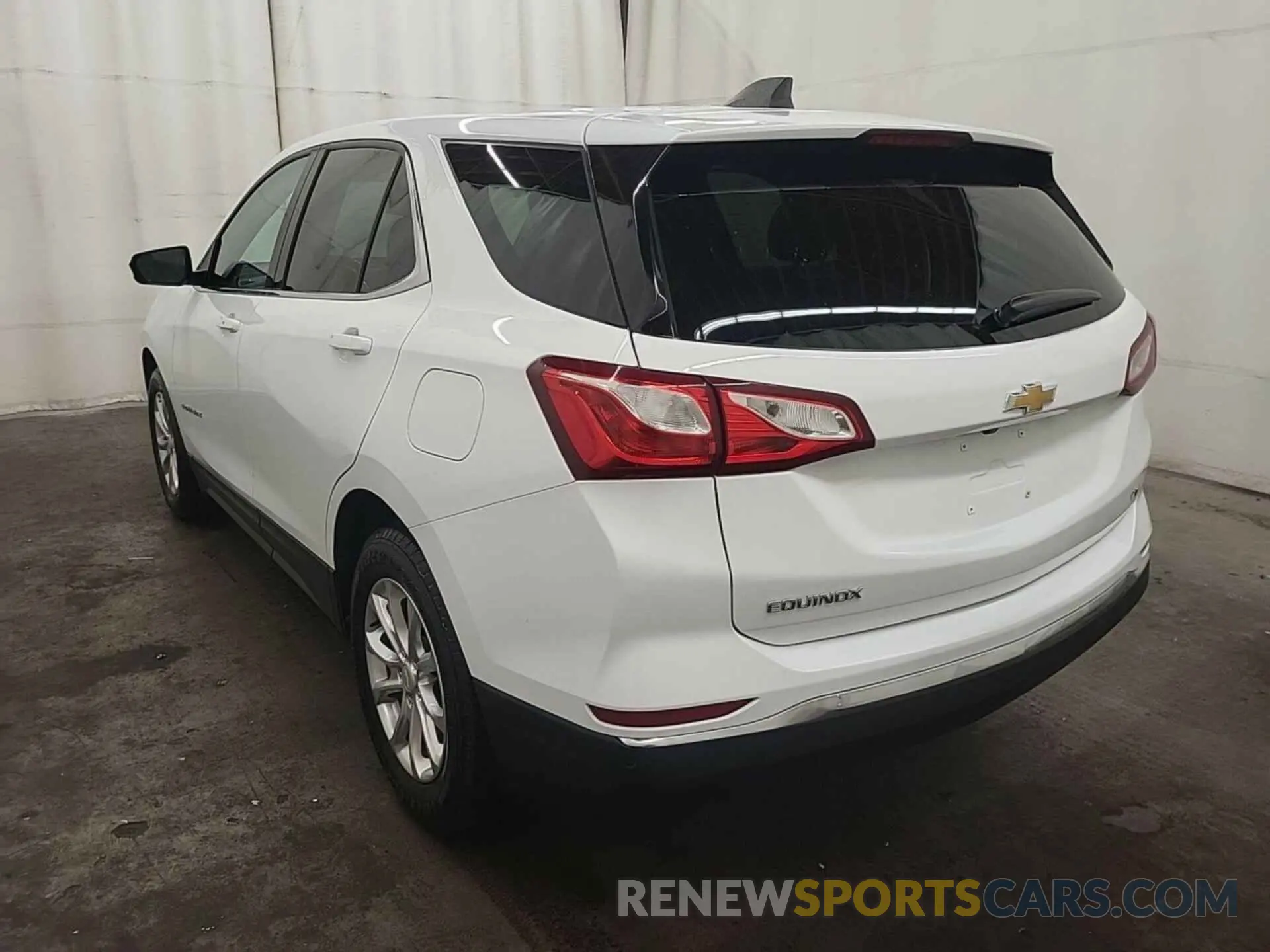 29 Photograph of a damaged car 2GNAXJEV8L6233511 CHEVROLET EQUINOX 2020