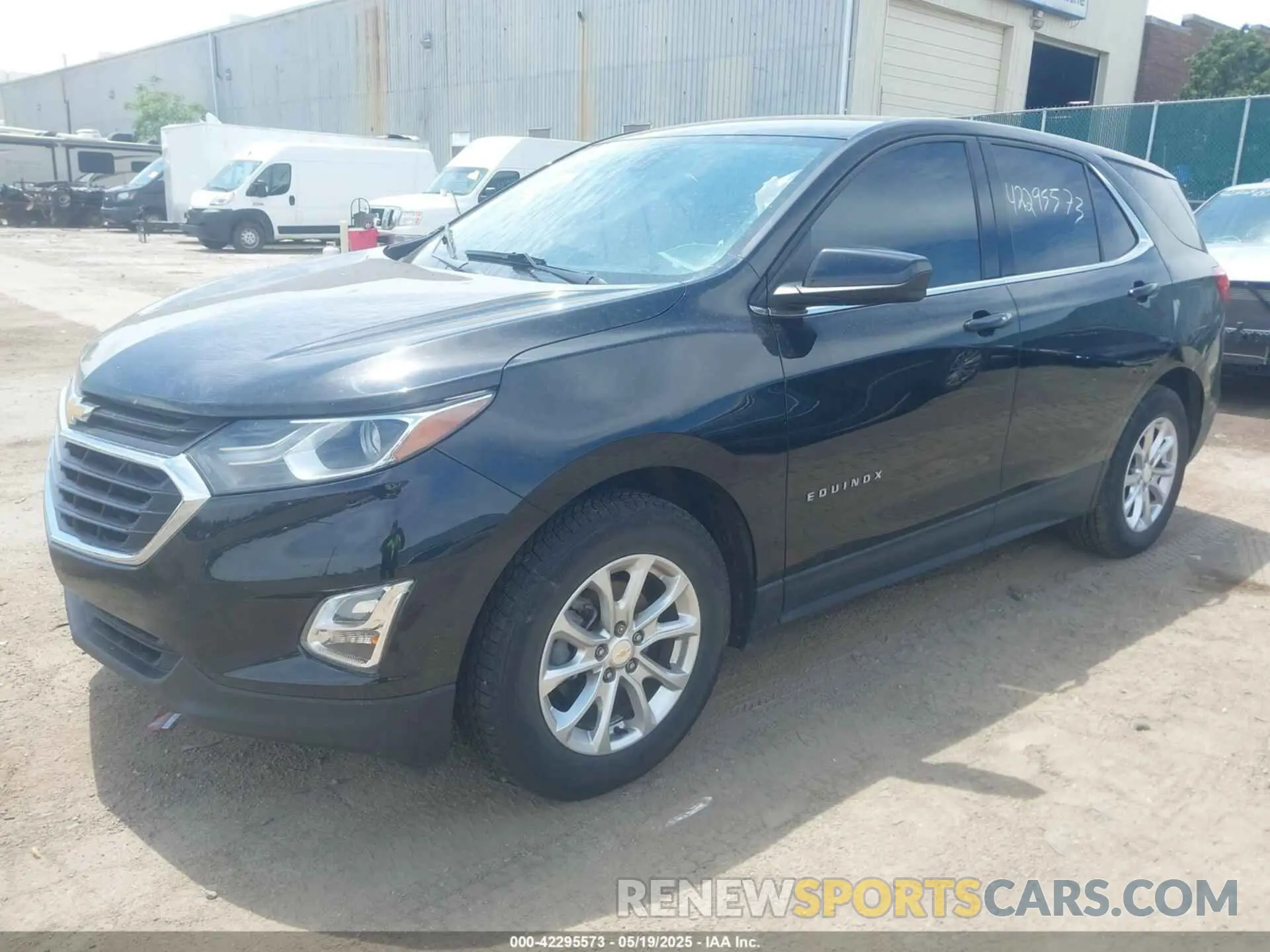 2 Photograph of a damaged car 2GNAXJEV9L6127505 CHEVROLET EQUINOX 2020