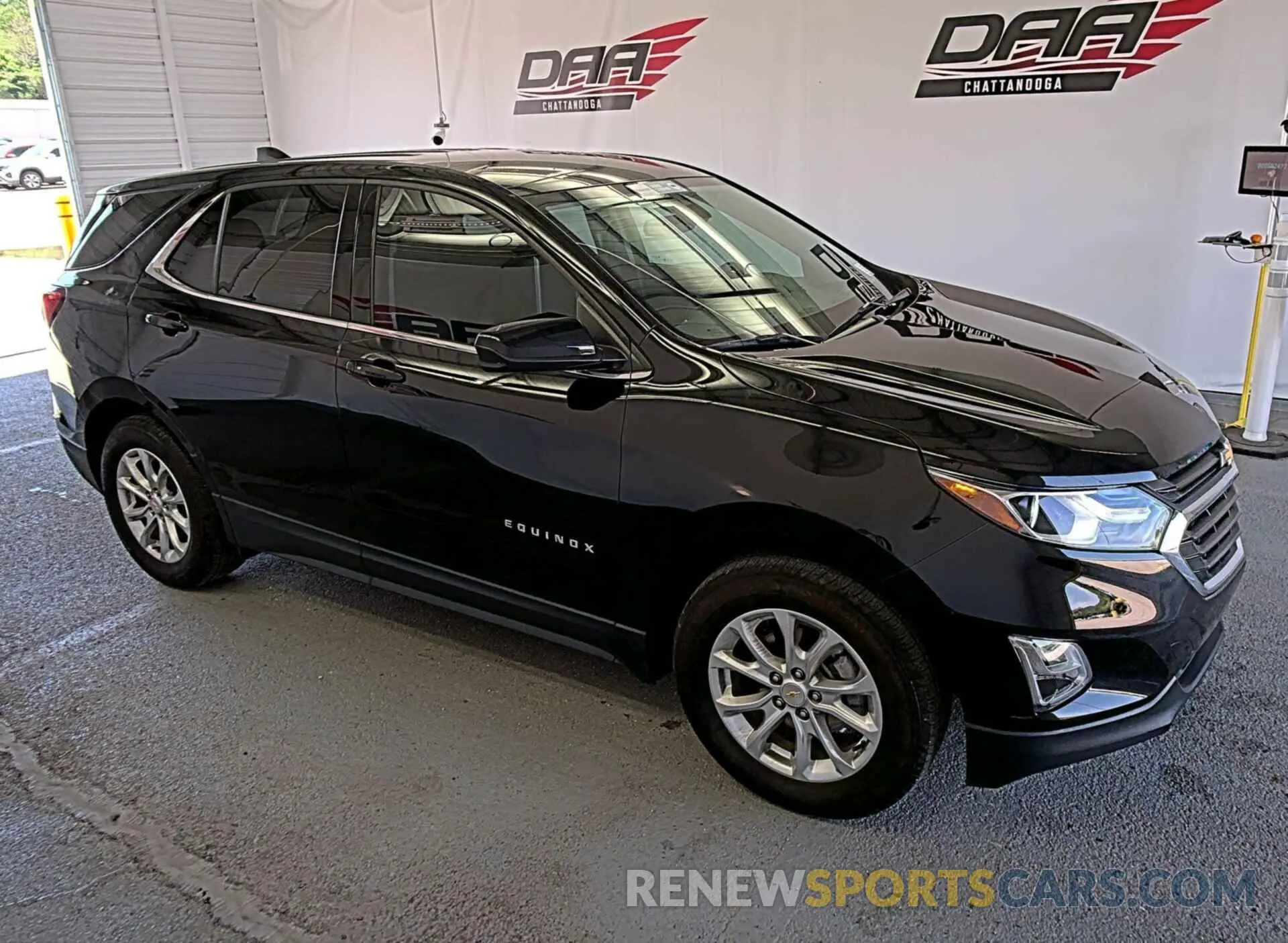 11 Photograph of a damaged car 2GNAXJEV9L6154610 CHEVROLET EQUINOX 2020