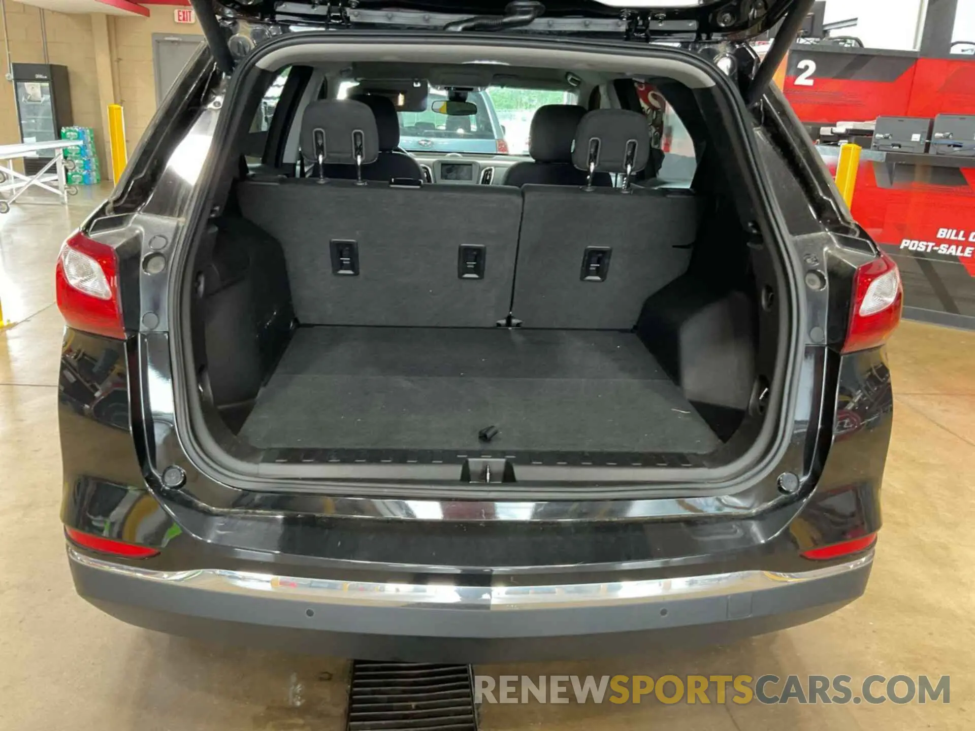 2 Photograph of a damaged car 2GNAXJEV9L6154610 CHEVROLET EQUINOX 2020
