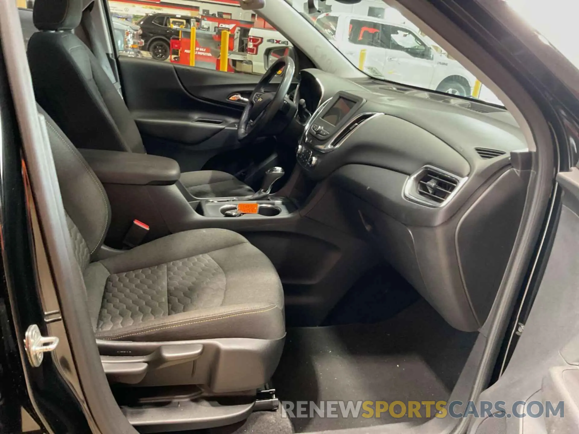 20 Photograph of a damaged car 2GNAXJEV9L6154610 CHEVROLET EQUINOX 2020