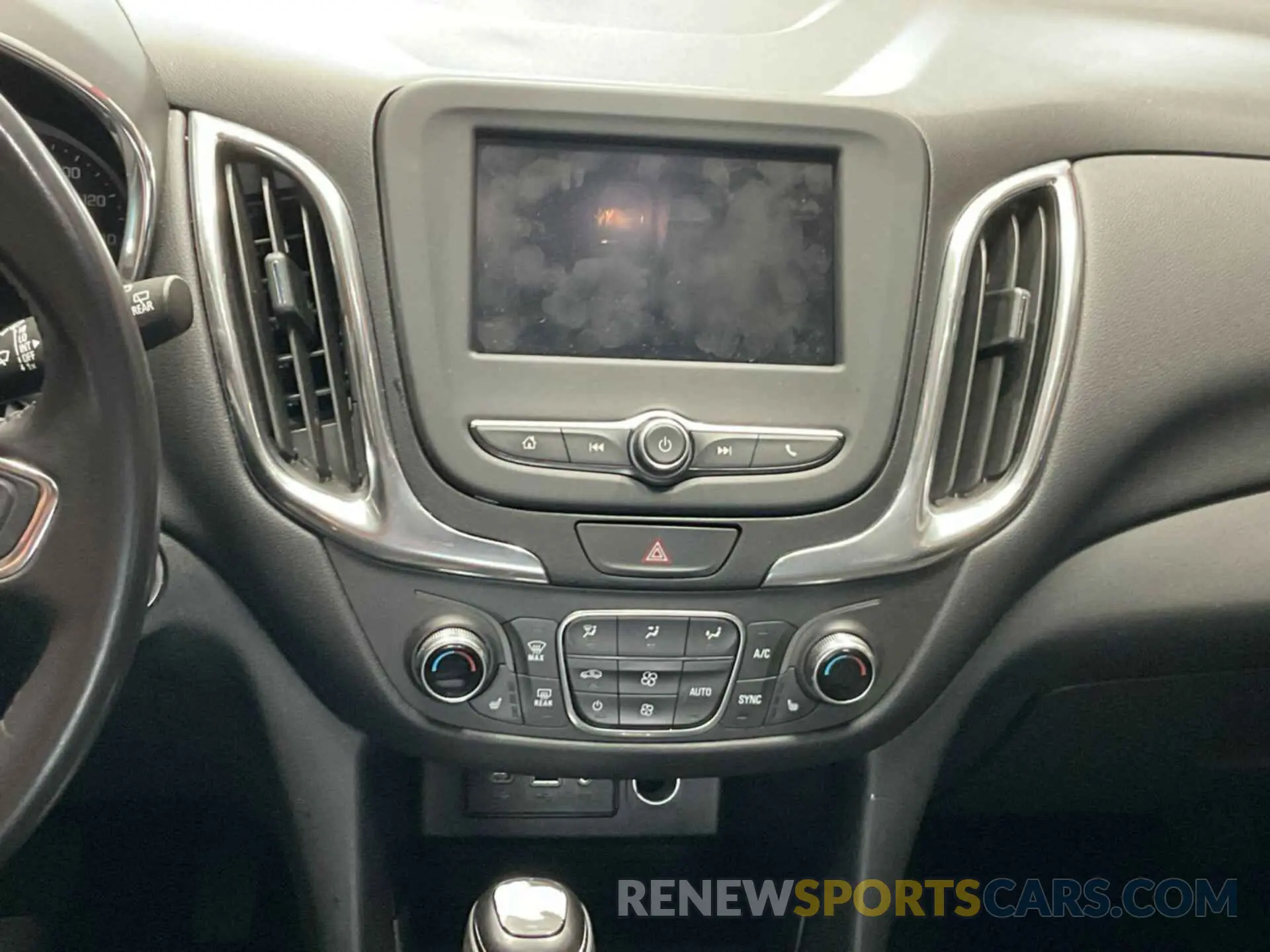 25 Photograph of a damaged car 2GNAXJEV9L6154610 CHEVROLET EQUINOX 2020