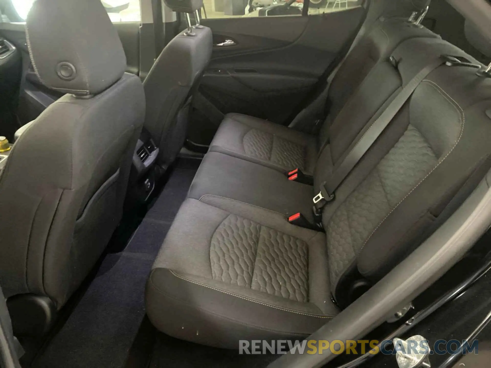 13 Photograph of a damaged car 2GNAXJEV9L6155286 CHEVROLET EQUINOX 2020