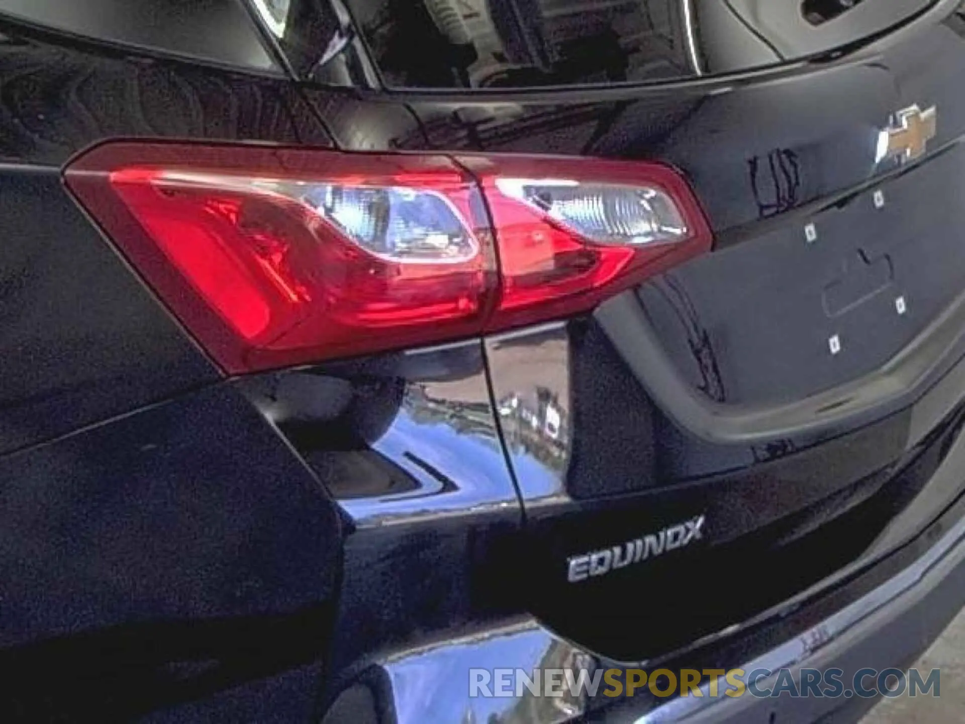 29 Photograph of a damaged car 2GNAXJEV9L6155286 CHEVROLET EQUINOX 2020