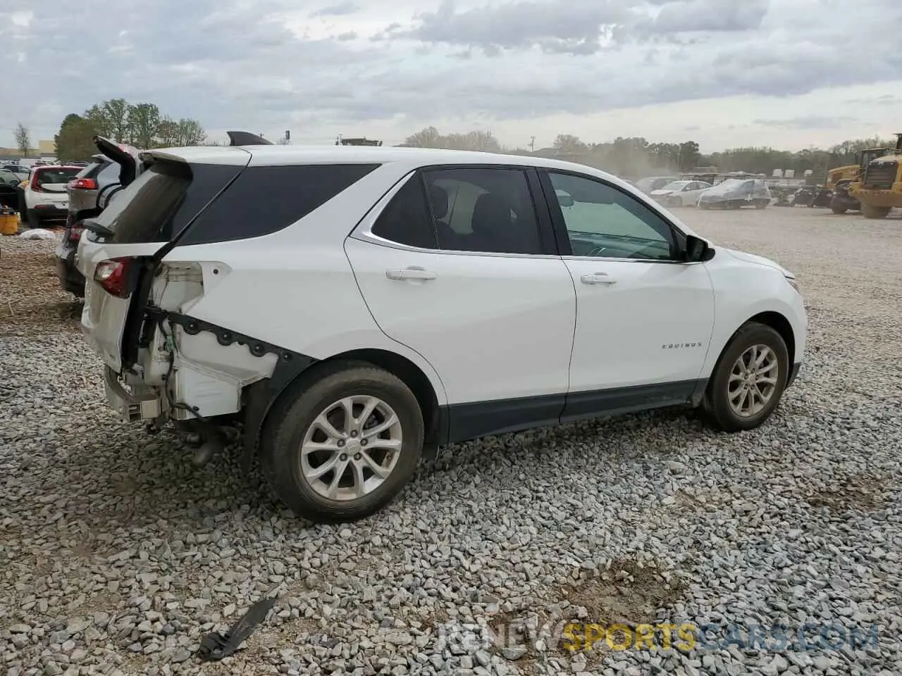 3 Photograph of a damaged car 2GNAXJEV9L6172525 CHEVROLET EQUINOX 2020