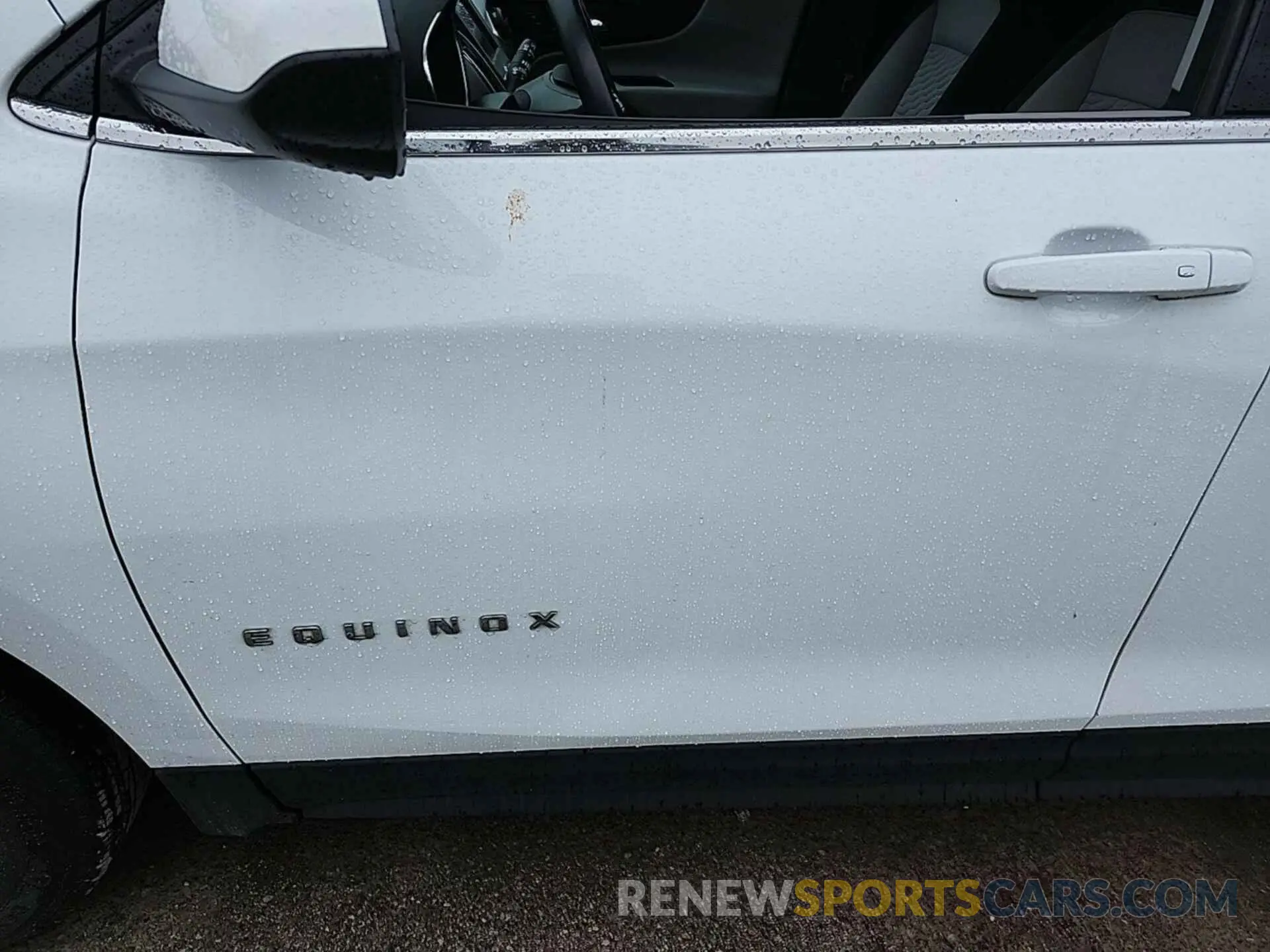 30 Photograph of a damaged car 2GNAXJEV9L6232108 CHEVROLET EQUINOX 2020