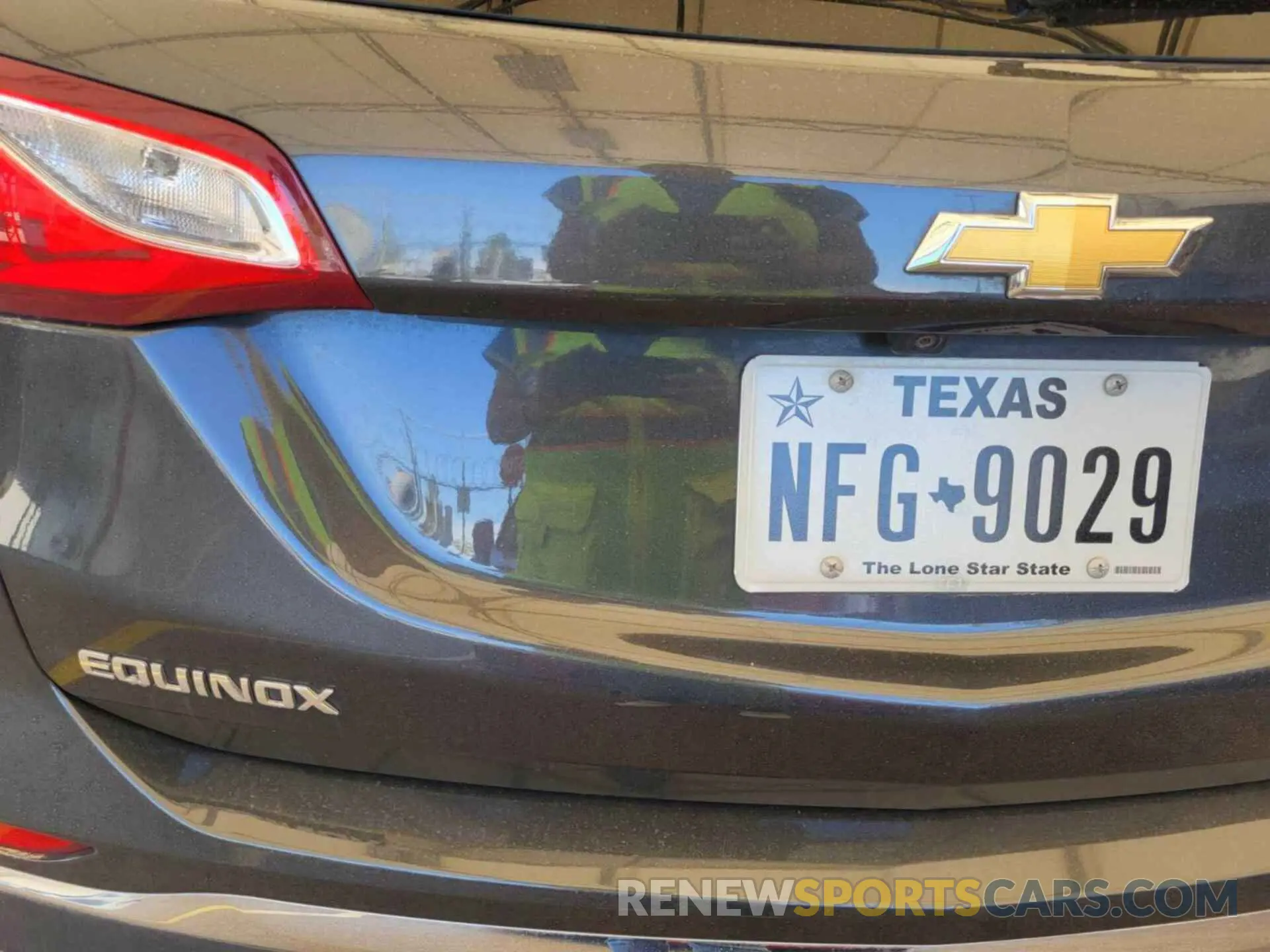 1 Photograph of a damaged car 2GNAXJEV9L6233159 CHEVROLET EQUINOX 2020