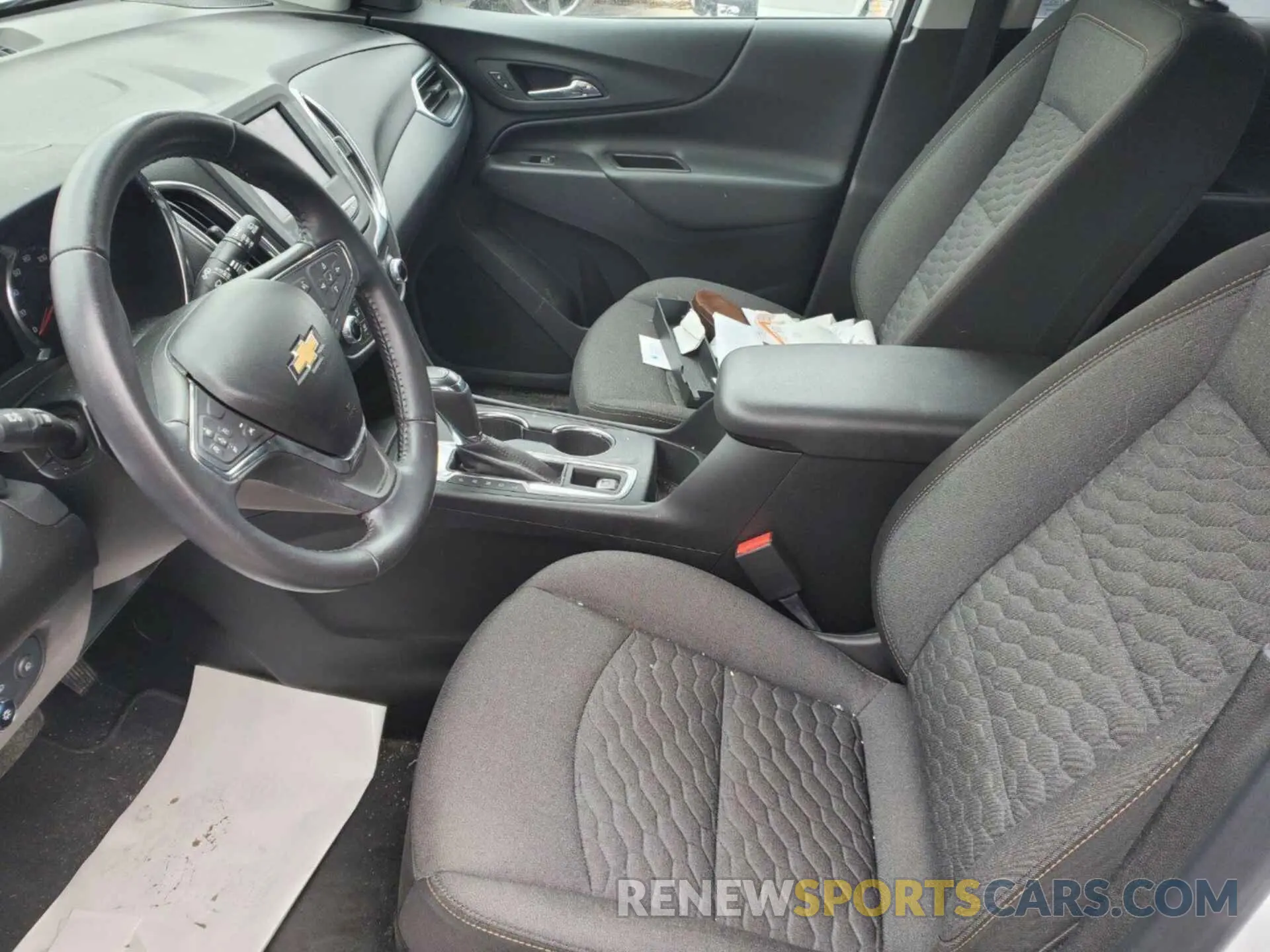 1 Photograph of a damaged car 2GNAXJEV9L6235655 CHEVROLET EQUINOX 2020