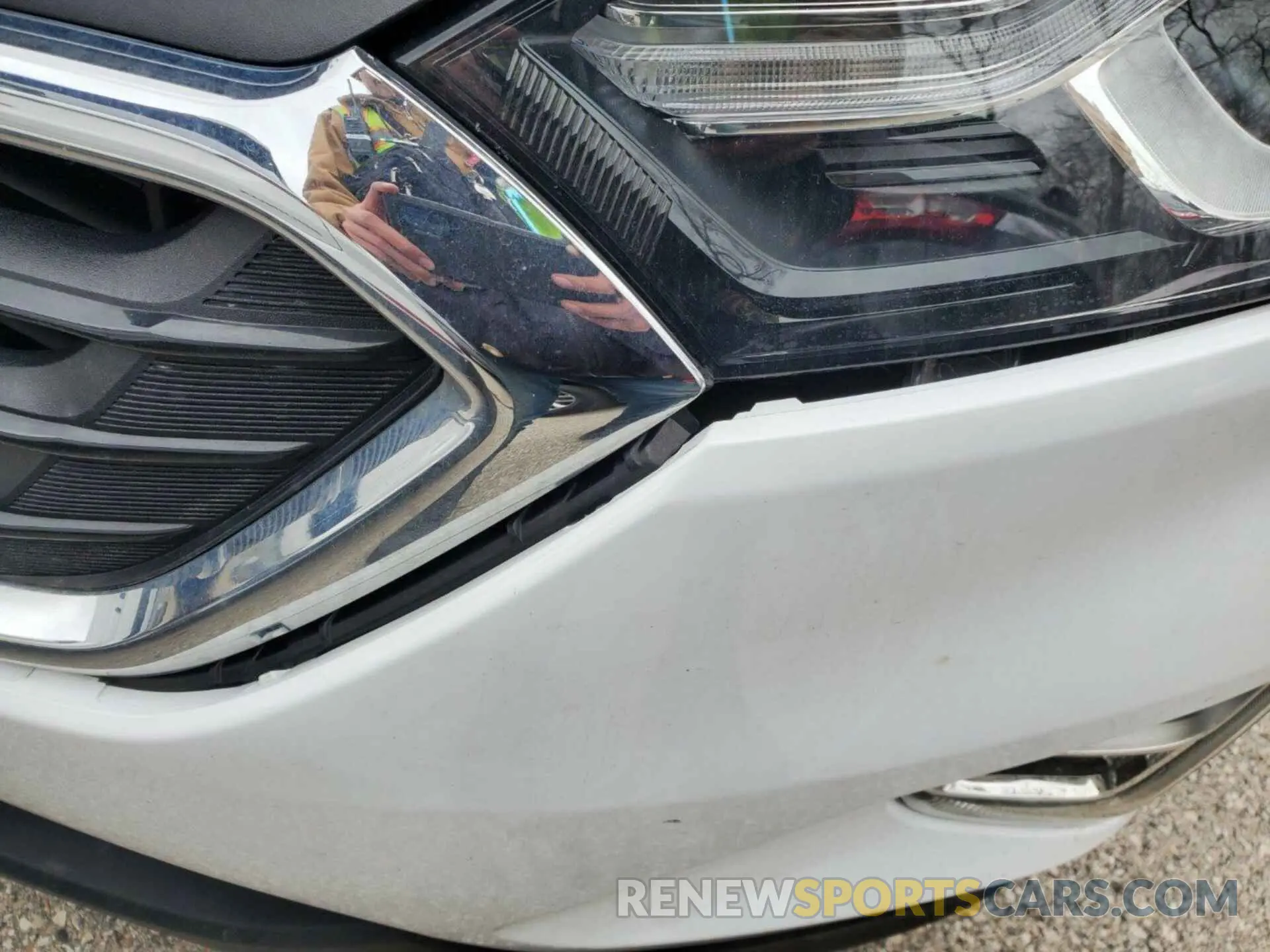 15 Photograph of a damaged car 2GNAXJEV9L6235655 CHEVROLET EQUINOX 2020