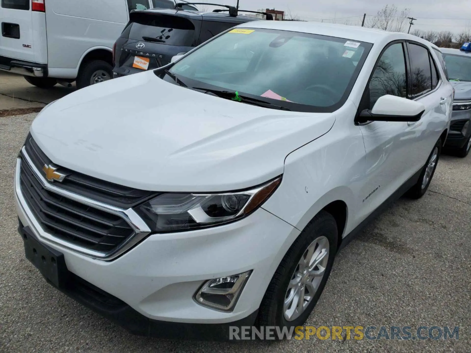 17 Photograph of a damaged car 2GNAXJEV9L6235655 CHEVROLET EQUINOX 2020