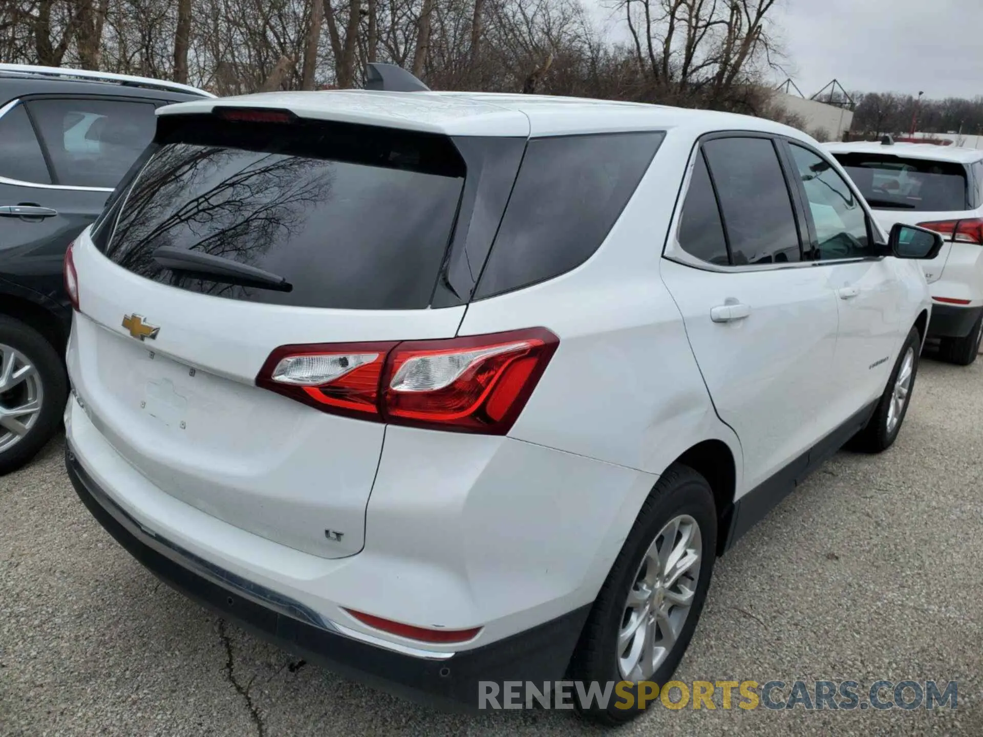 2 Photograph of a damaged car 2GNAXJEV9L6235655 CHEVROLET EQUINOX 2020