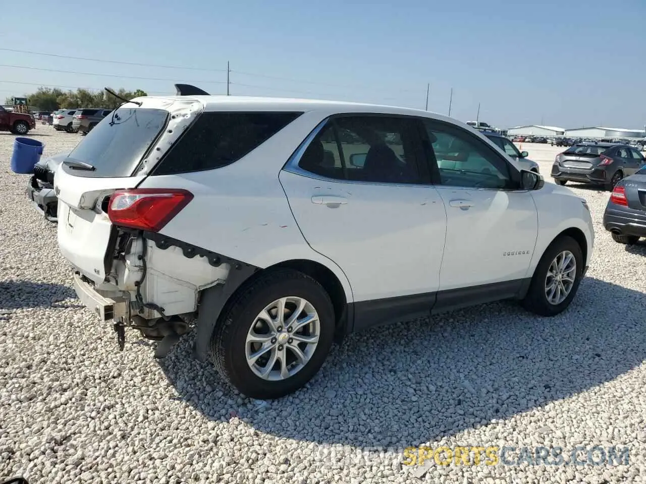 3 Photograph of a damaged car 2GNAXJEV9L6239348 CHEVROLET EQUINOX 2020
