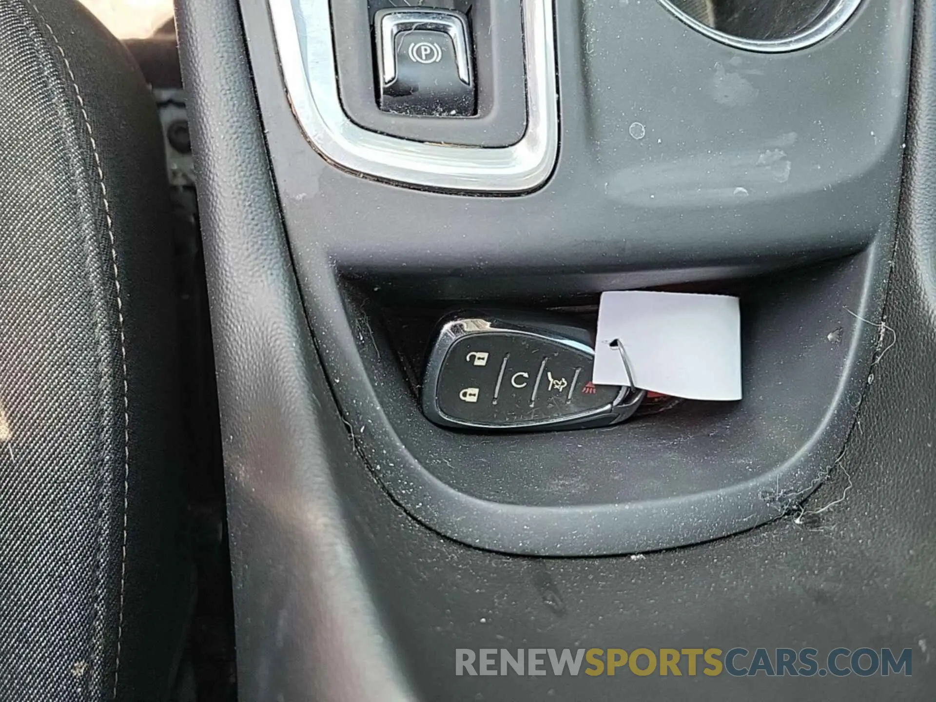 11 Photograph of a damaged car 2GNAXJEV9L6241004 CHEVROLET EQUINOX 2020
