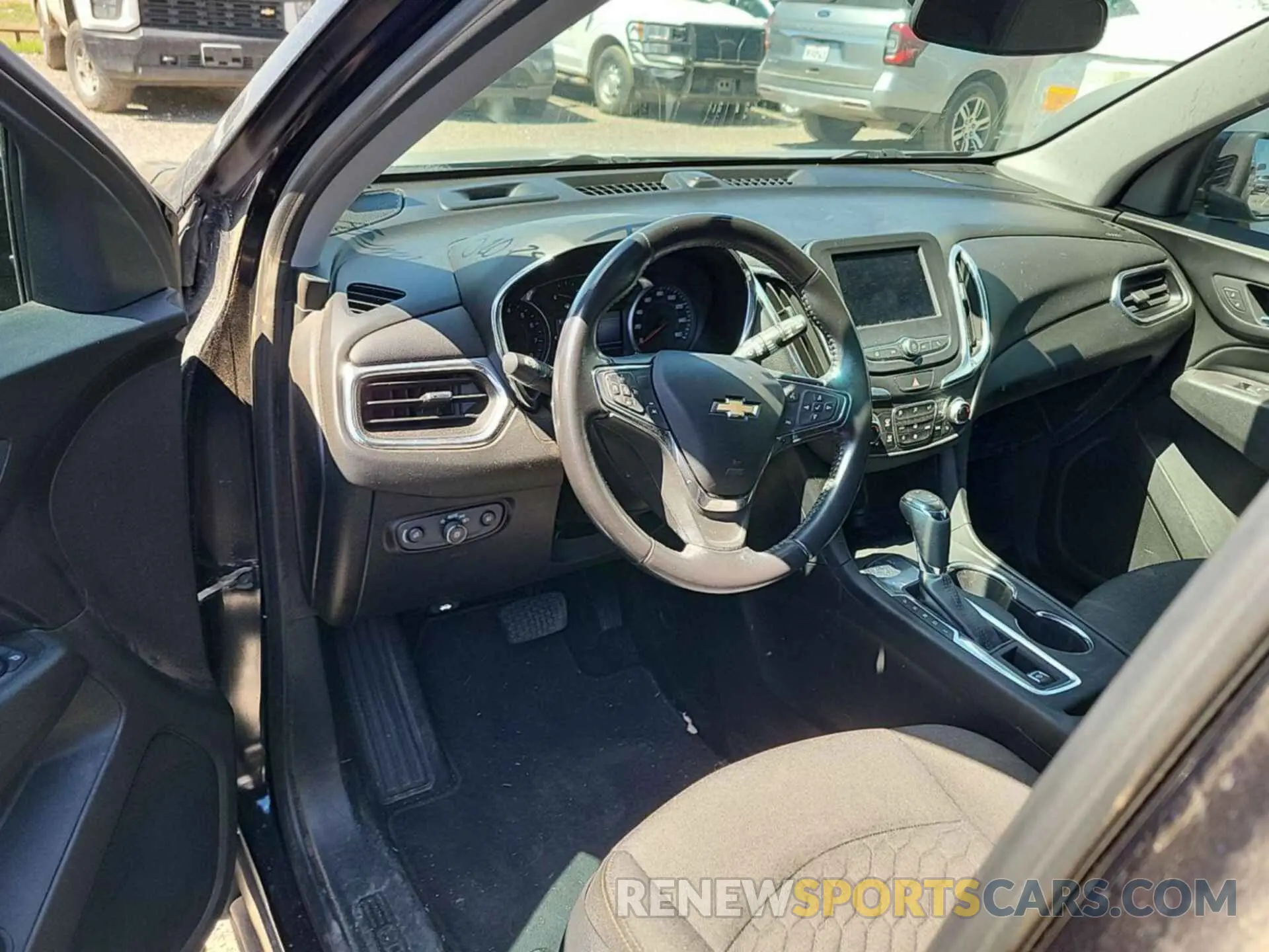 13 Photograph of a damaged car 2GNAXJEV9L6241004 CHEVROLET EQUINOX 2020