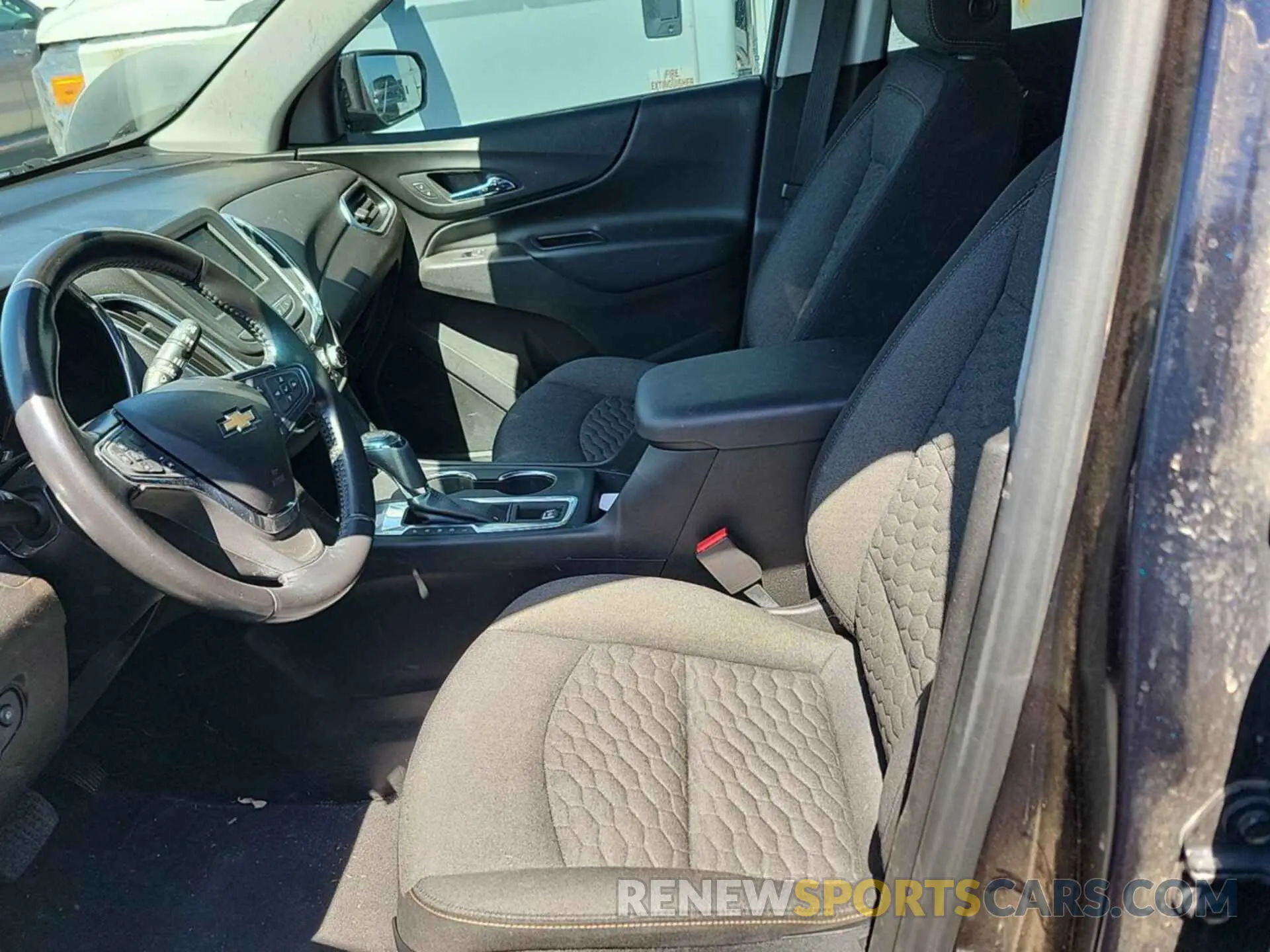 20 Photograph of a damaged car 2GNAXJEV9L6241004 CHEVROLET EQUINOX 2020