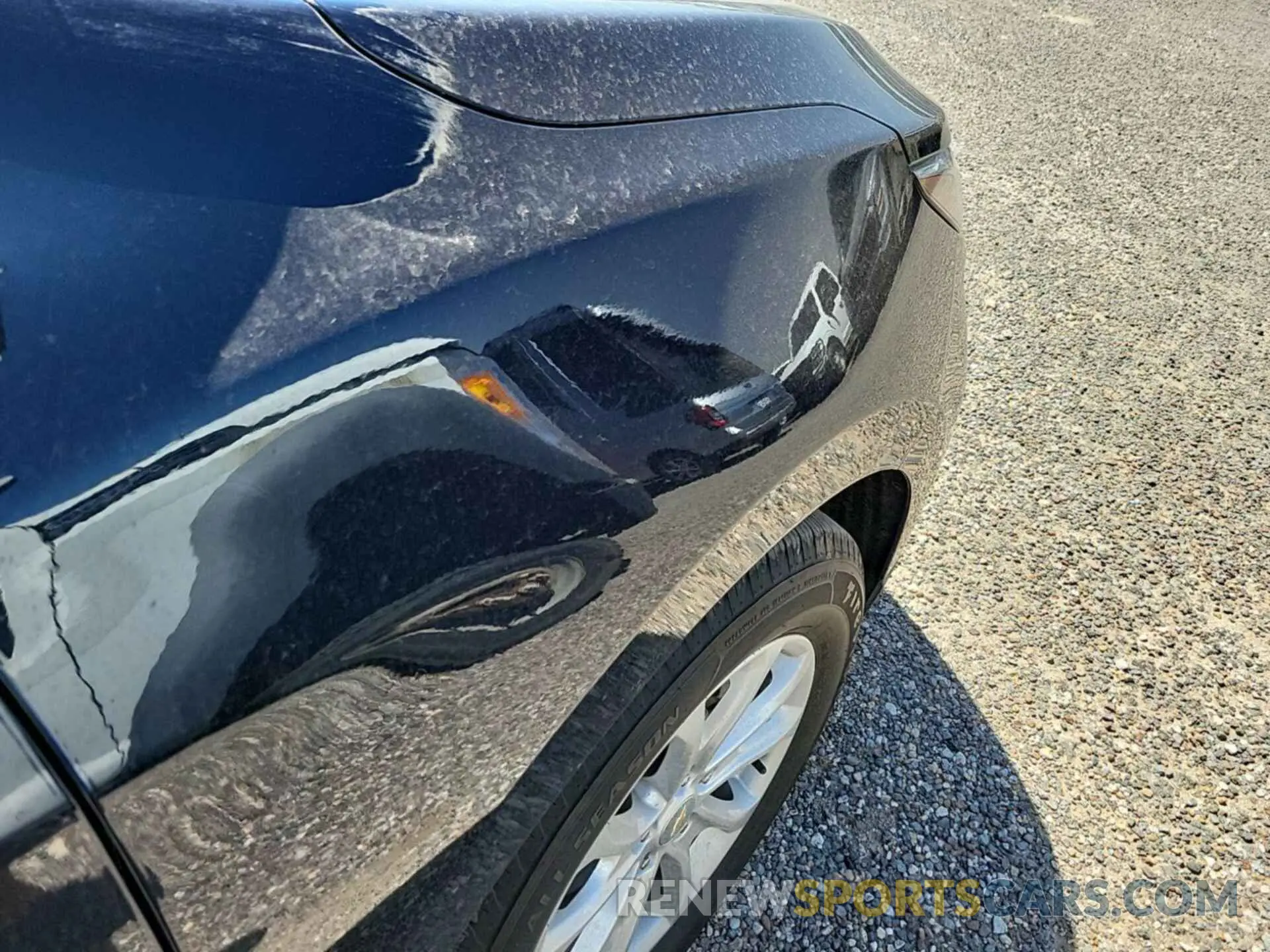 5 Photograph of a damaged car 2GNAXJEV9L6241004 CHEVROLET EQUINOX 2020