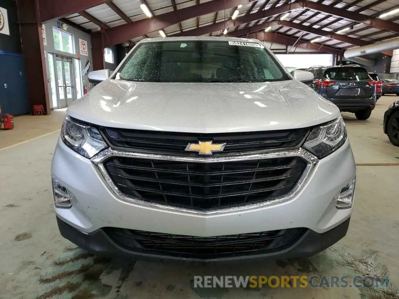 5 Photograph of a damaged car 2GNAXJEVXL6124631 CHEVROLET EQUINOX 2020
