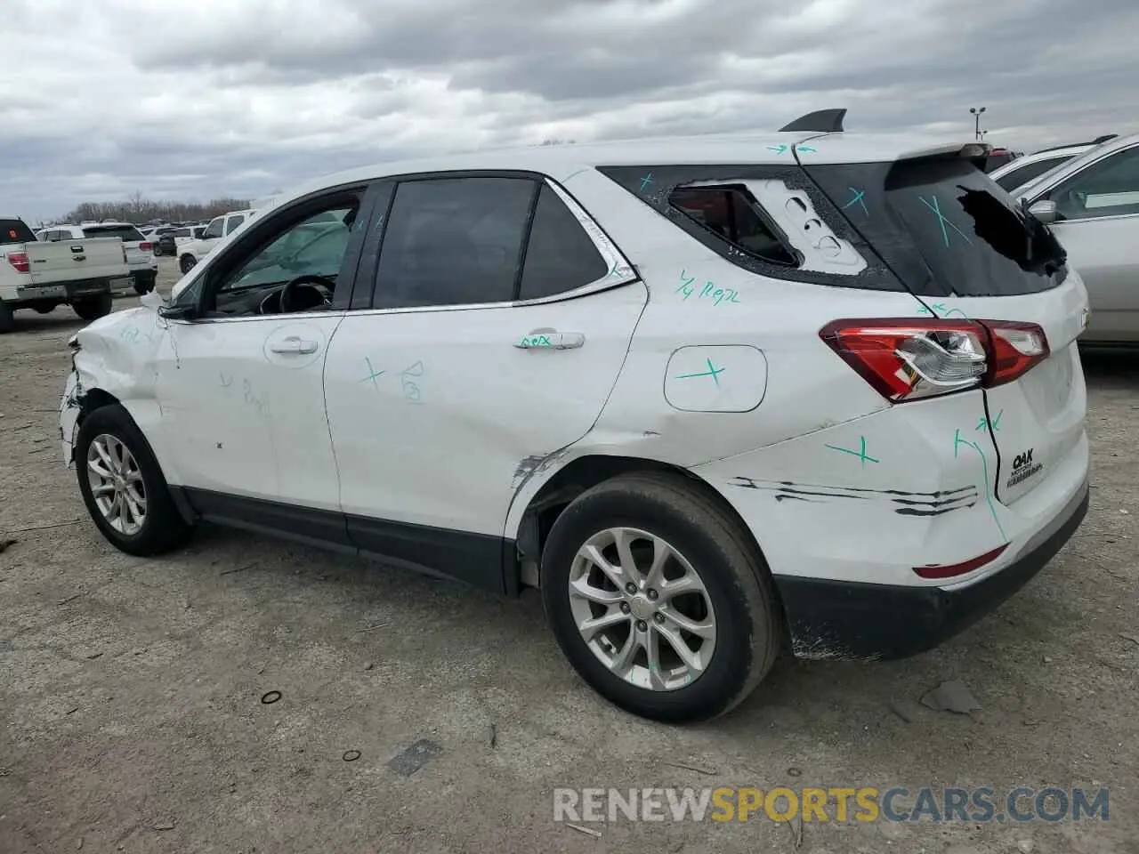 2 Photograph of a damaged car 2GNAXJEVXL6130252 CHEVROLET EQUINOX 2020