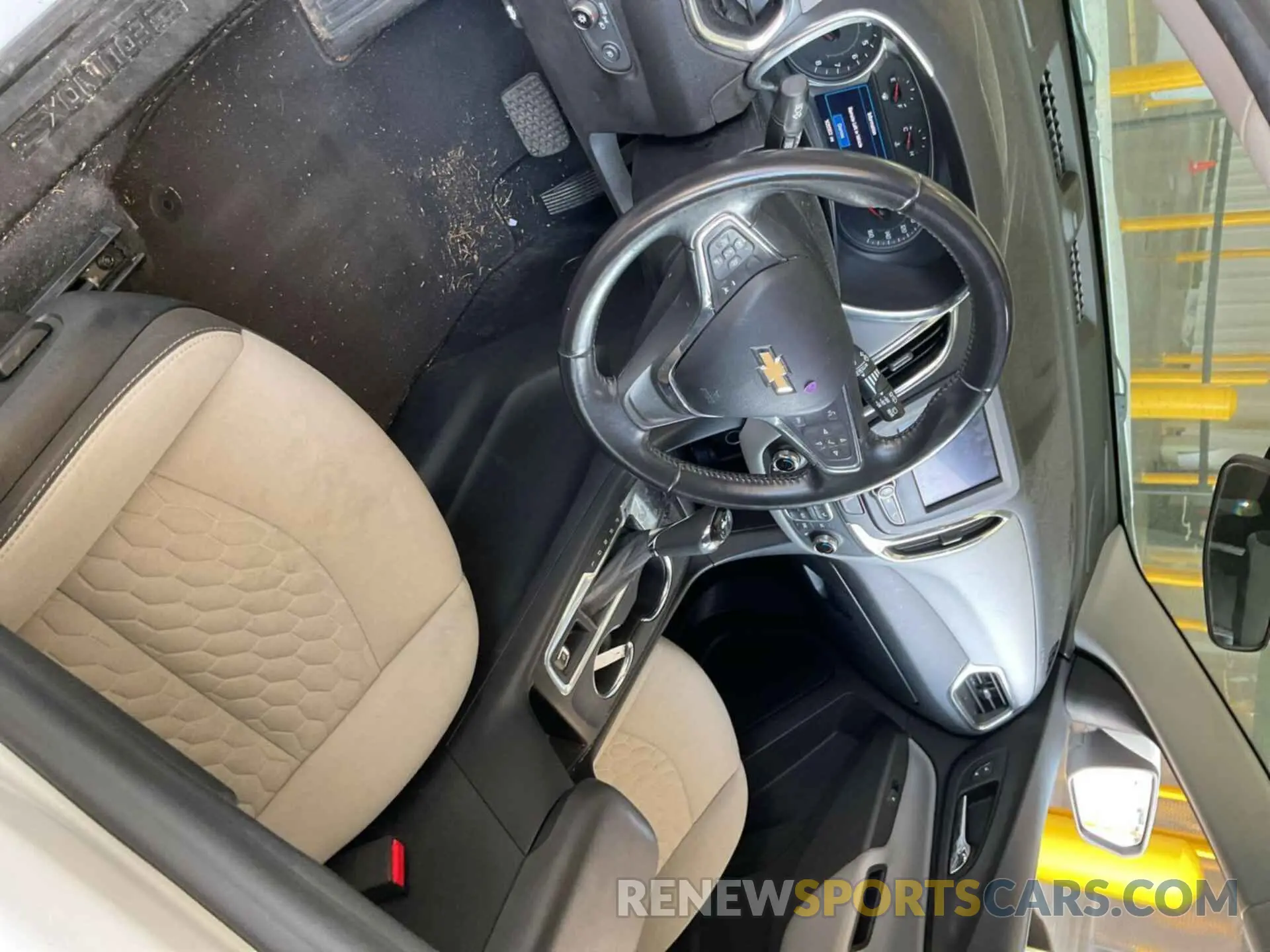 15 Photograph of a damaged car 2GNAXJEVXL6157547 CHEVROLET EQUINOX 2020