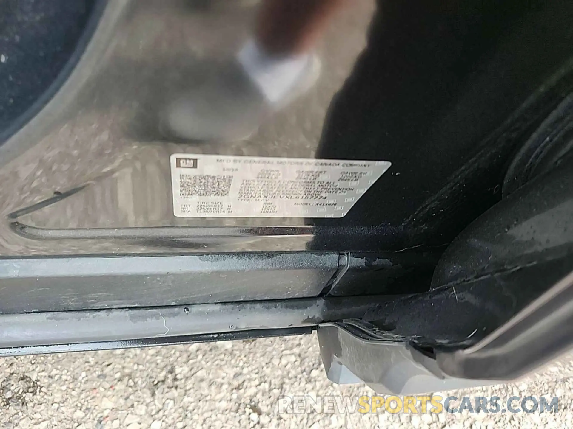 16 Photograph of a damaged car 2GNAXJEVXL6157774 CHEVROLET EQUINOX 2020